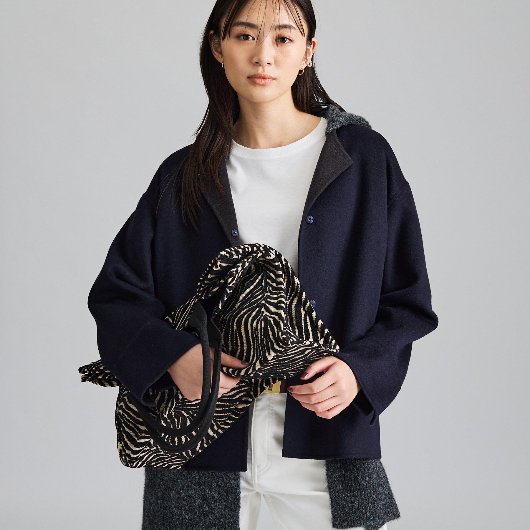 INDIVI「【ウール混／配色】ショート丈リバー丸首コート」|ノーカラーコート|