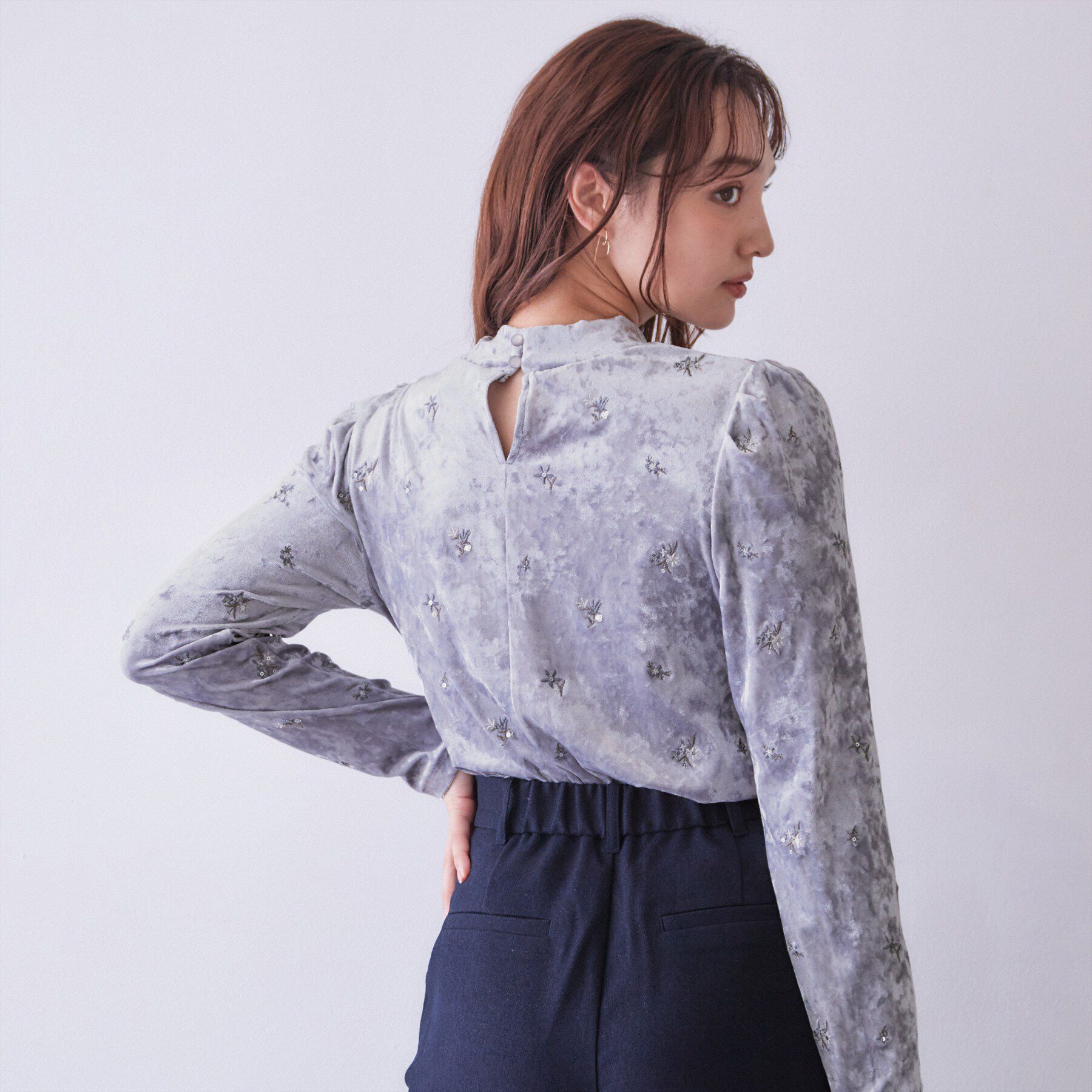 index「ベロア刺繍ハイネックトップス【洗濯機OK】」|Tシャツ・カットソー|