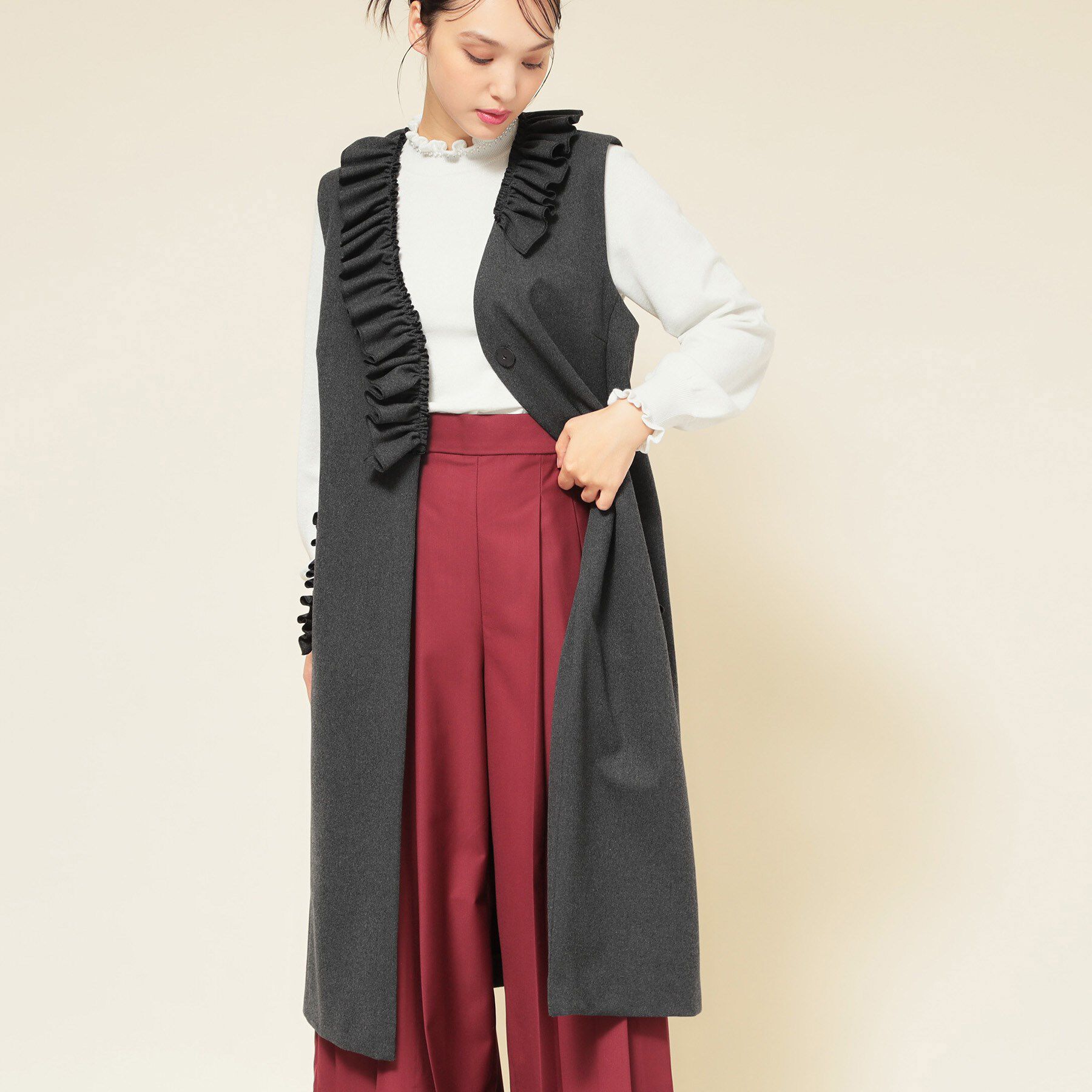 SunaUna「【COLLECTION LINE】フリルスリーブレスジレ」|ベスト・ジレ|
