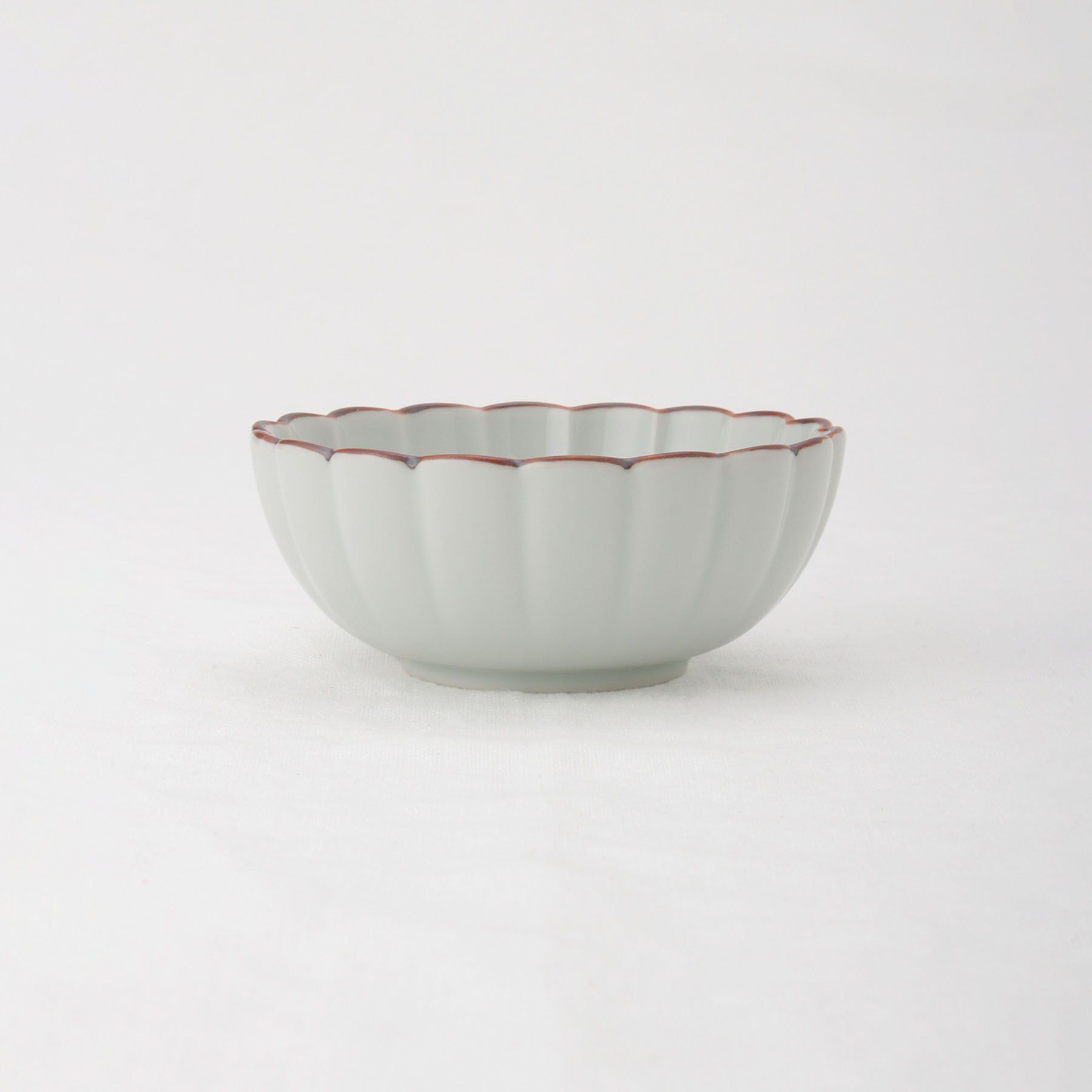 212 KITCHEN STORE「呉須猫 菊割小付 へそ天」|食器・キッチングッズ|