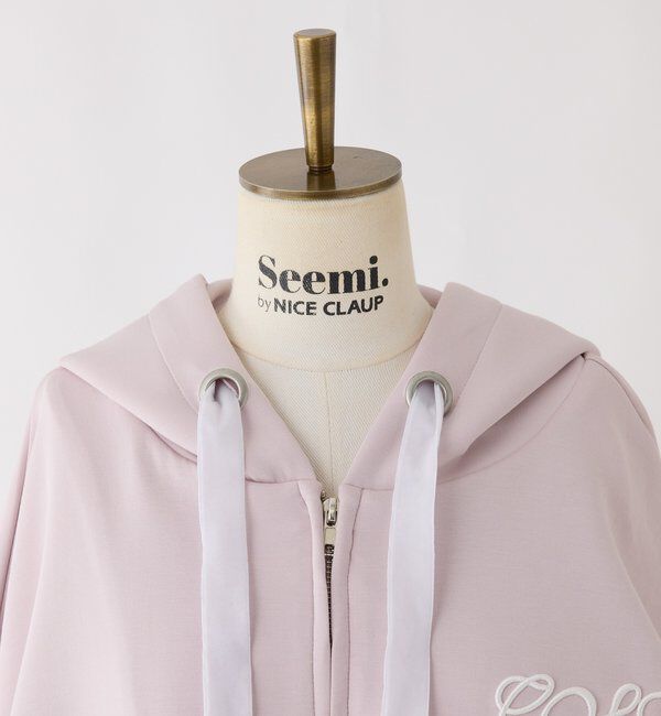 Seemi.by NICE CLAUP「【Seemi.by NICE CLAUP】Seemi.刺しゅう入りパーカー」|プルオーバー|