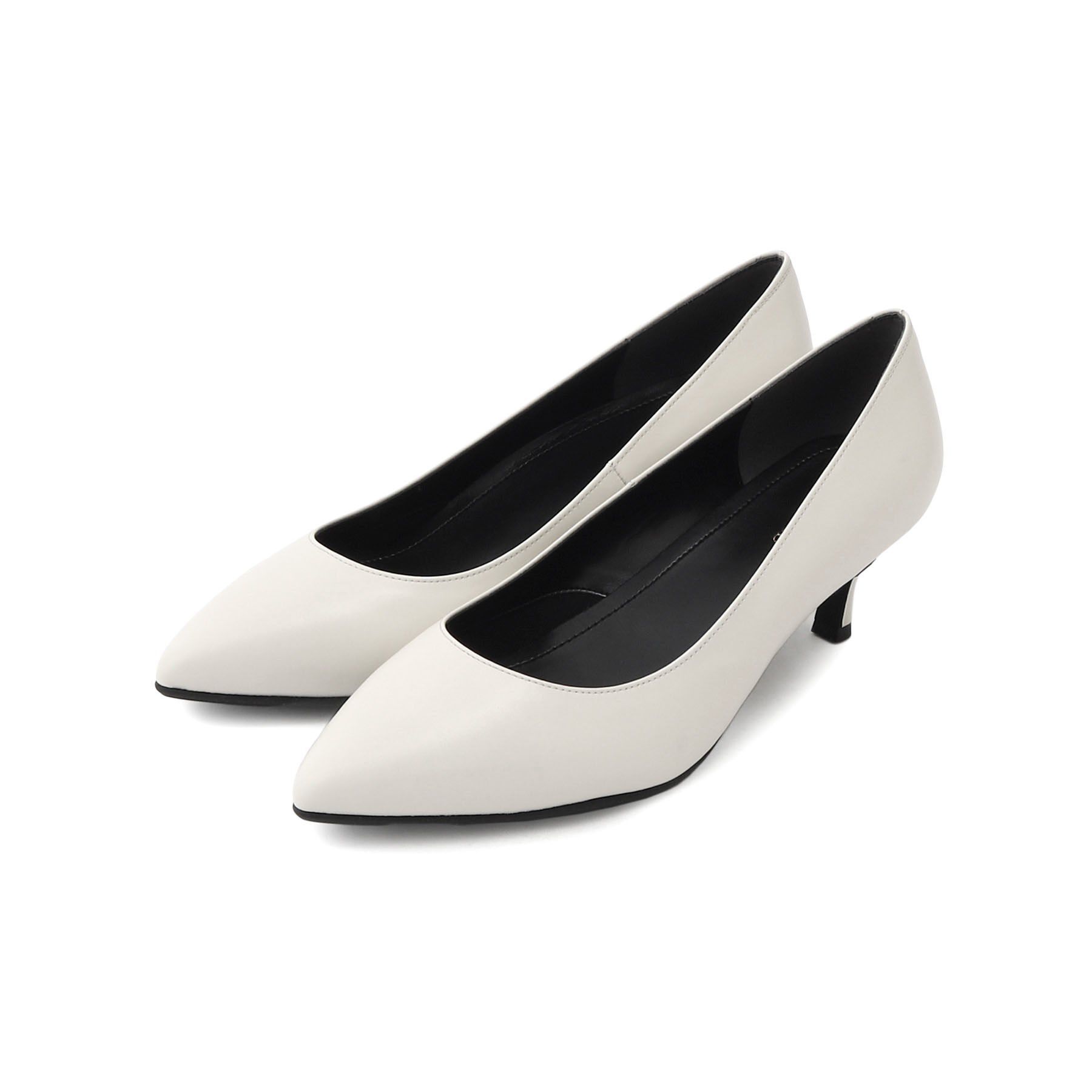 UNTITLED「【日本製・本革】Comfit Dresser Pumps（コンフィットドレッサーパンプス）」|パンプス|ホワイト(002)