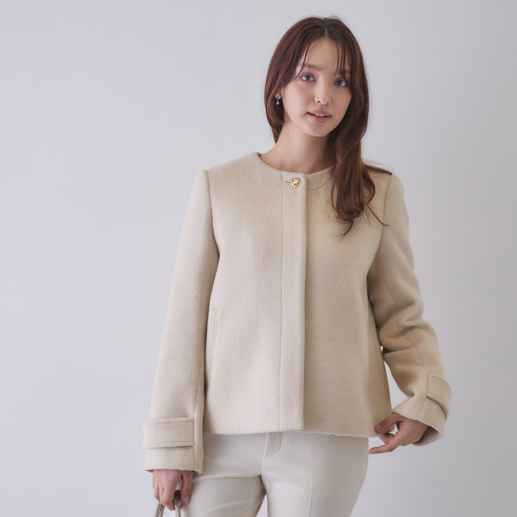 index「【植草美幸先生が指南する好印象スタイル】カシミヤ混ノーカラーショートコート」|ノーカラーコート|