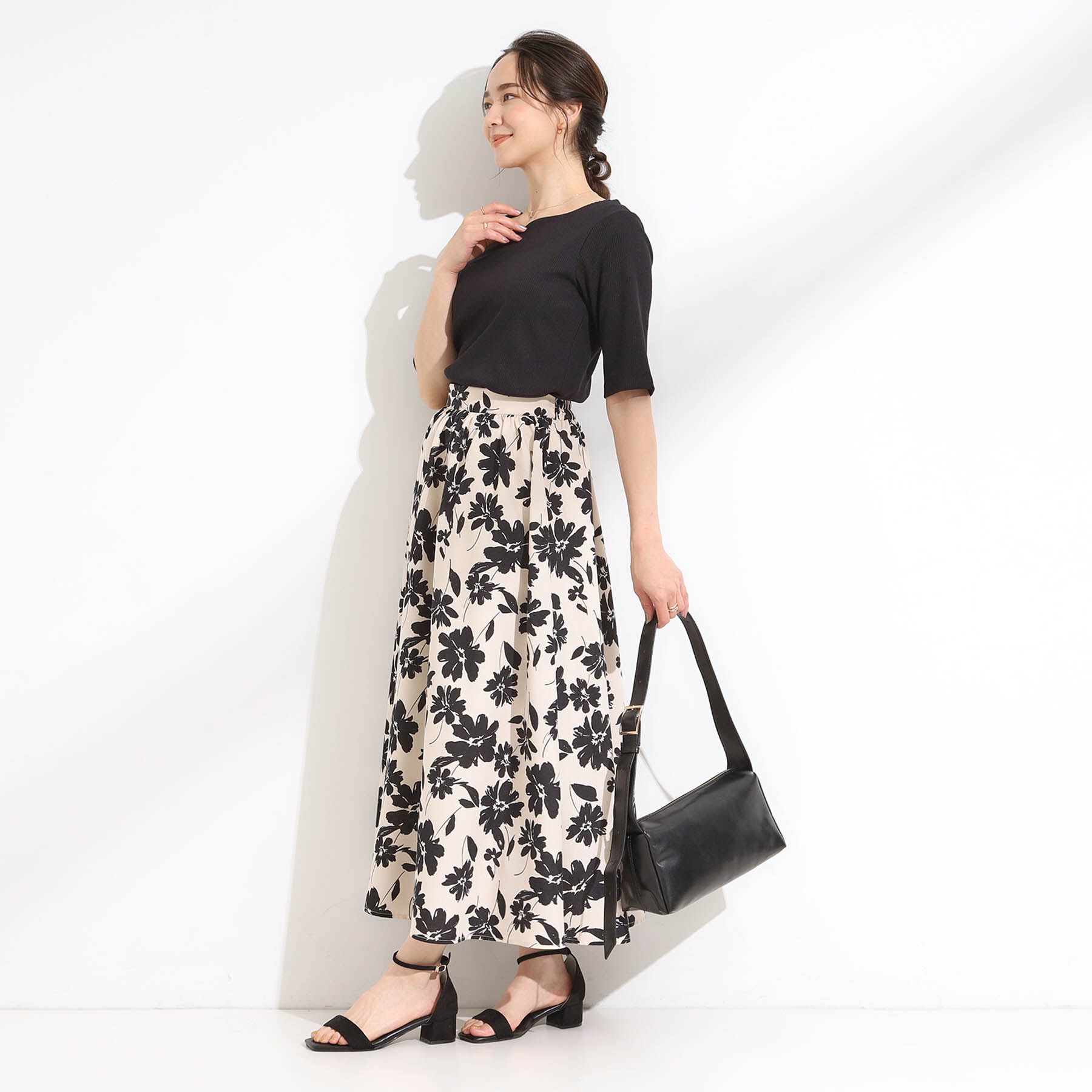SHOO･LA･RUE「【S-LL】女性らしさ漂うハートネック テレコ5分袖トップス」|Tシャツ・カットソー|