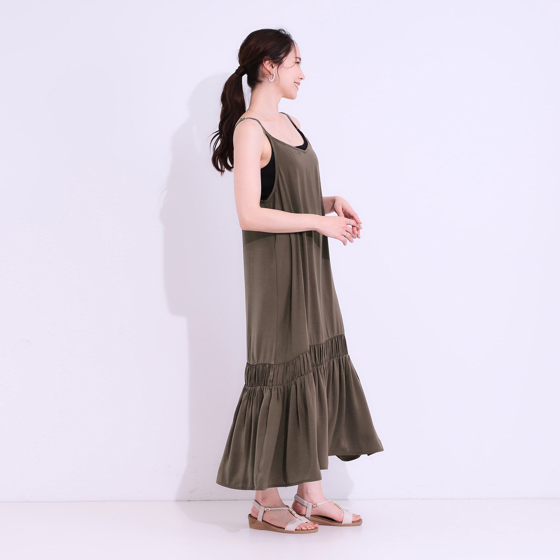SHOO･LA･RUE「【ひんやり】シャーリングがアクセントに 大人のデザインキャミワンピース」|ワンピース|
