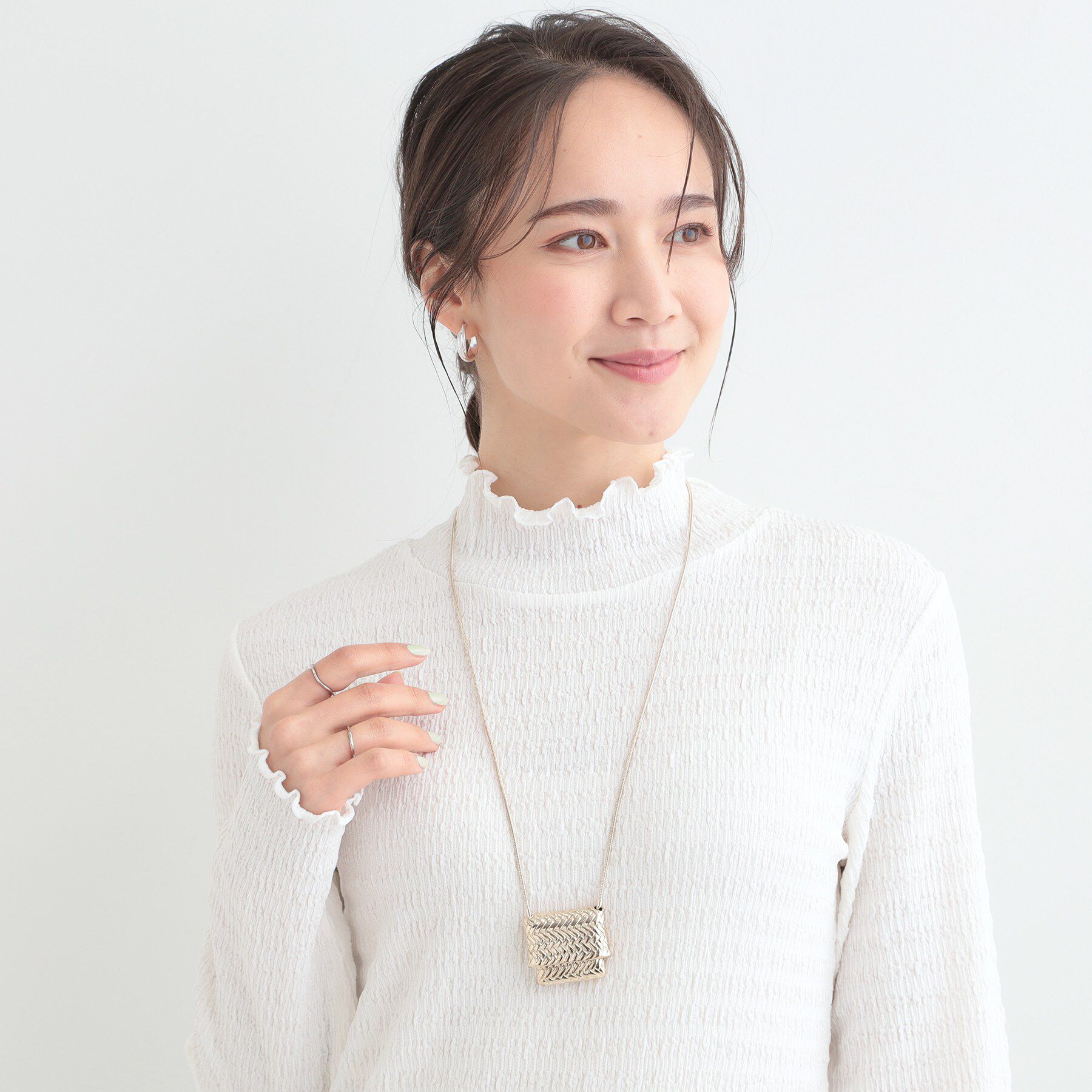 SHOO･LA･RUE「ピルケース風ネックレス」|ネックレス|