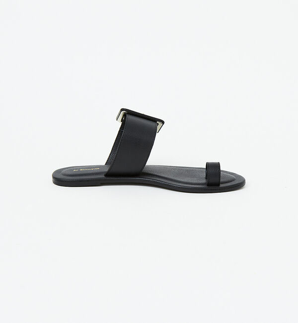 AU BANNISTER「【販売店舗限定】サムホルダーフラットサンダル」|サンダル|