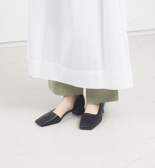 AU BANNISTER「スクエアトゥサイドセパレートパンプス」|パンプス|