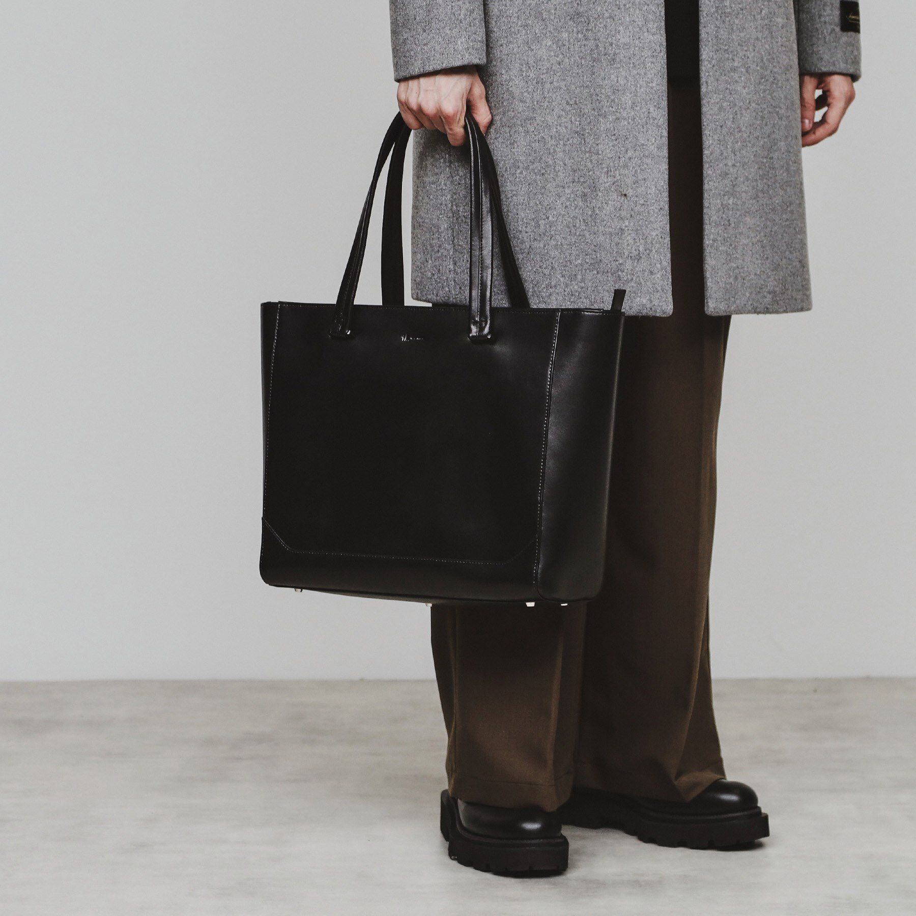 tk.TAKEO KIKUCHI「Refined Leather トートバッグ/ビジネス/A4収納可/ONOFF兼用」|トートバッグ|ブラック(019)