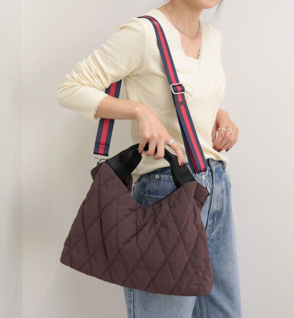 fredy emue「《A4サイズ対応/大容量/軽量》テープハンドル撥水ナイロンキルトバッグ」|ショルダー・メッセンジャー|