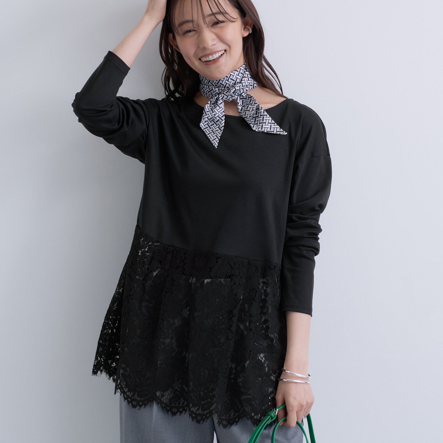 INDIVI「【レイヤードにおすすめ】レース切り替えカットソー」|Tシャツ・カットソー|