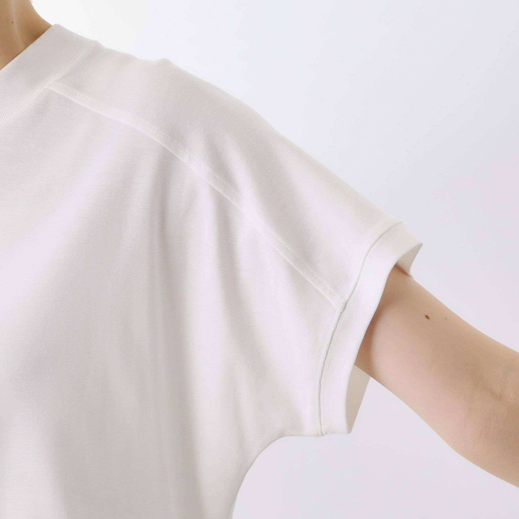 THE SHOP TK「【汗染み防止】ラグランスリーブTシャツ【洗濯機OK/UVケア】」|Tシャツ・カットソー|