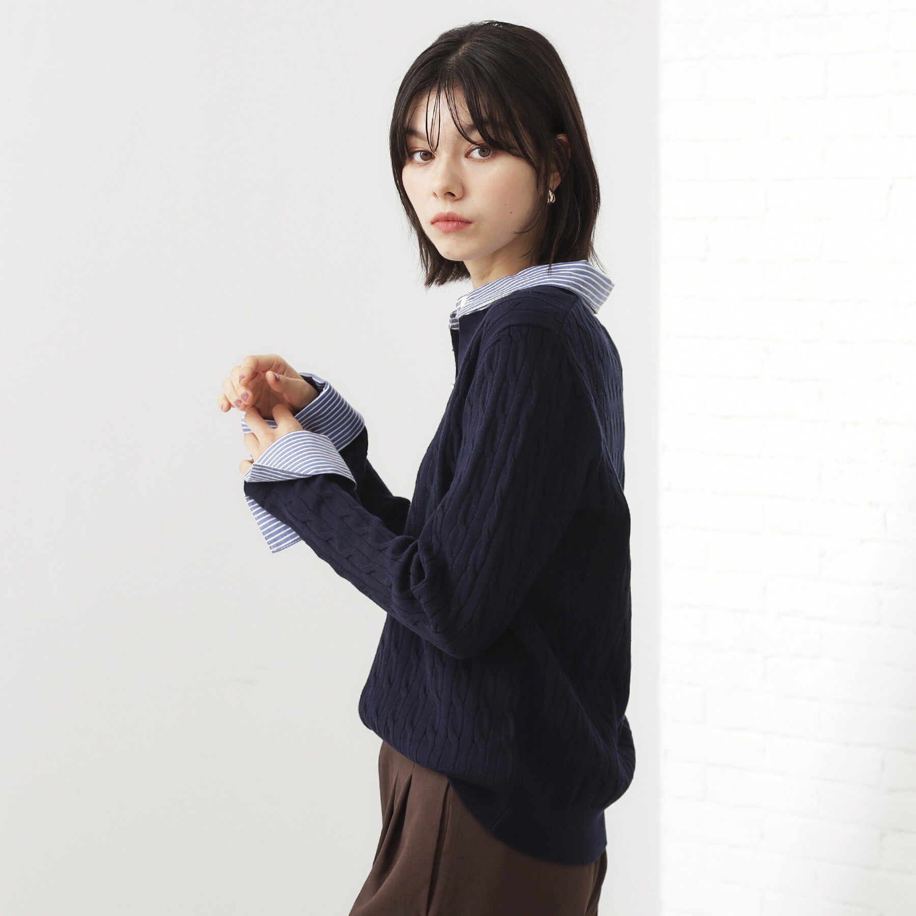 THE SHOP TK「【着るだけでコーデ完成】シャツレイヤード風 ケーブルニット」|ニット・セーター|