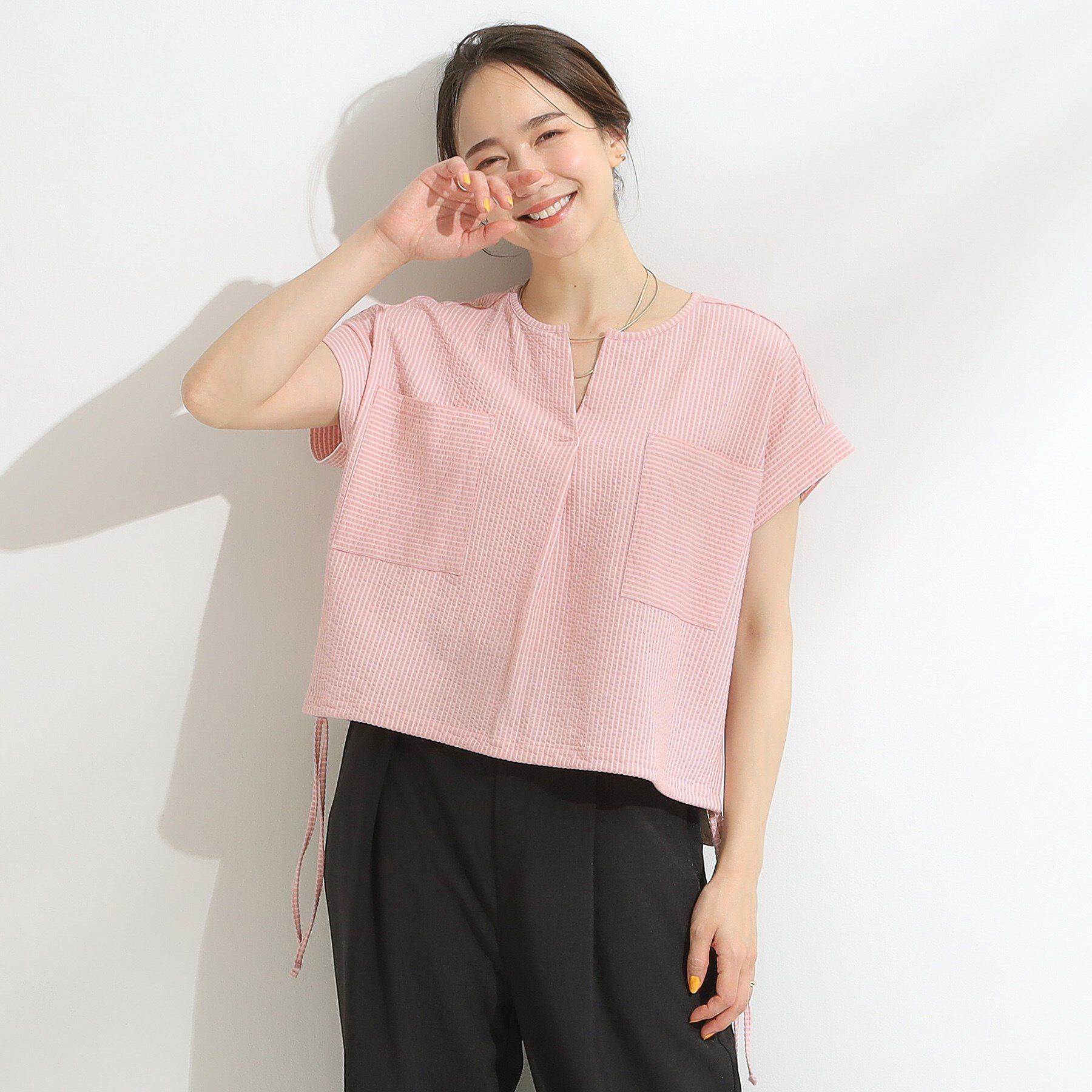 SHOO･LA･RUE「【洗える/S-LL】シルエット変化を楽しめる サッカーストライプ柄スキッパートップス」|Tシャツ・カットソー|