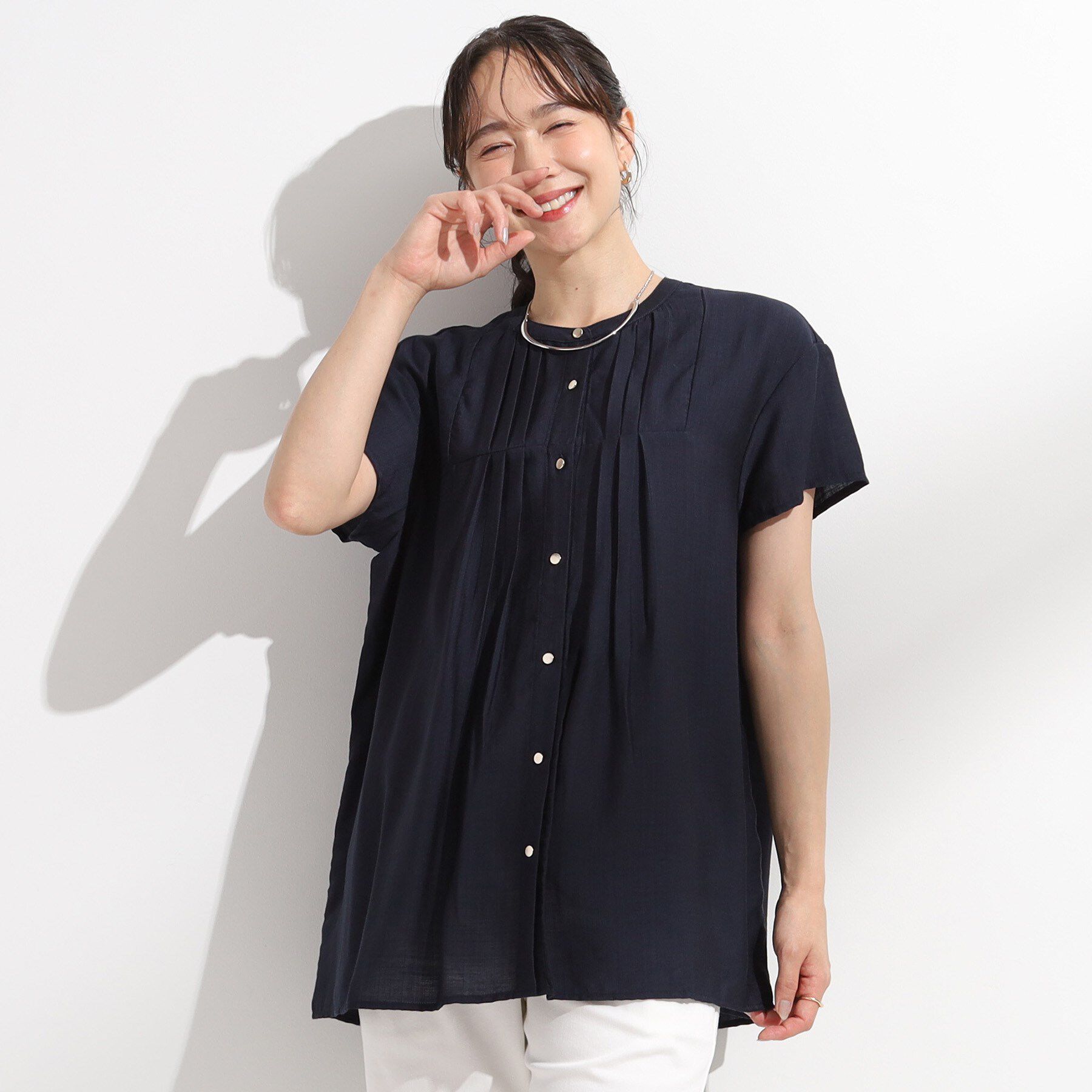SHOO･LA･RUE「【S-LL/ひんやり】インせず決まる タックプリーツシャツ」|シャツ・ブラウス|