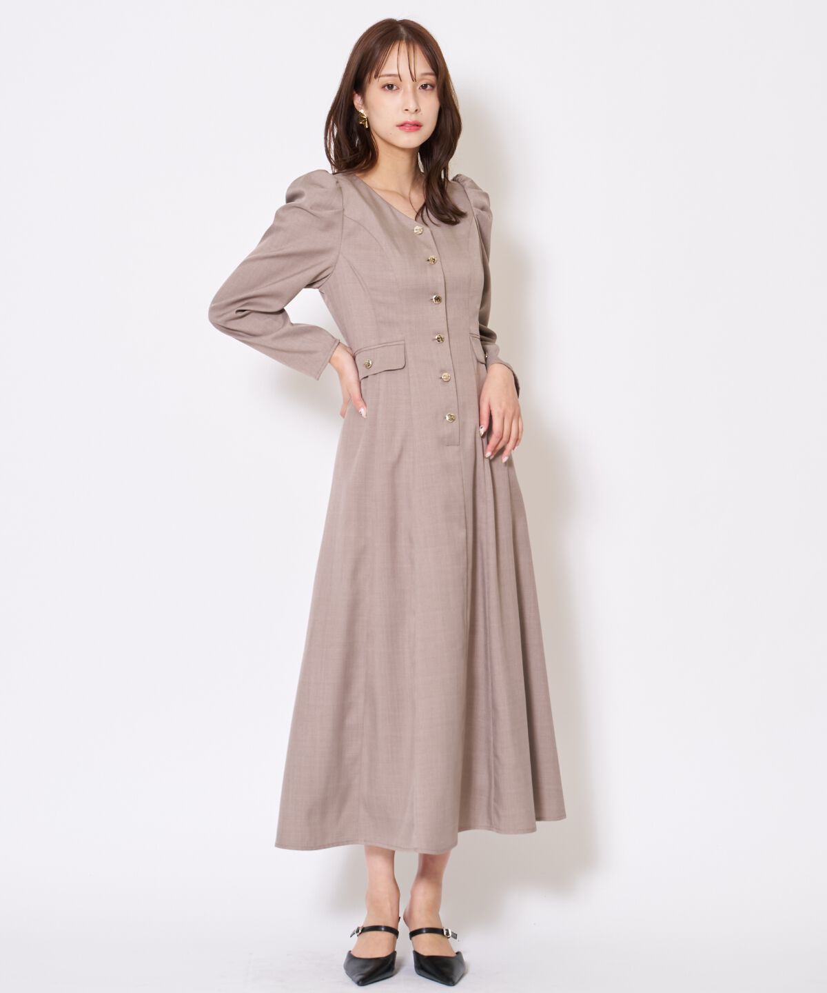 アンドクチュール「Vネックパフスリーブワンピース」|ワンピース|