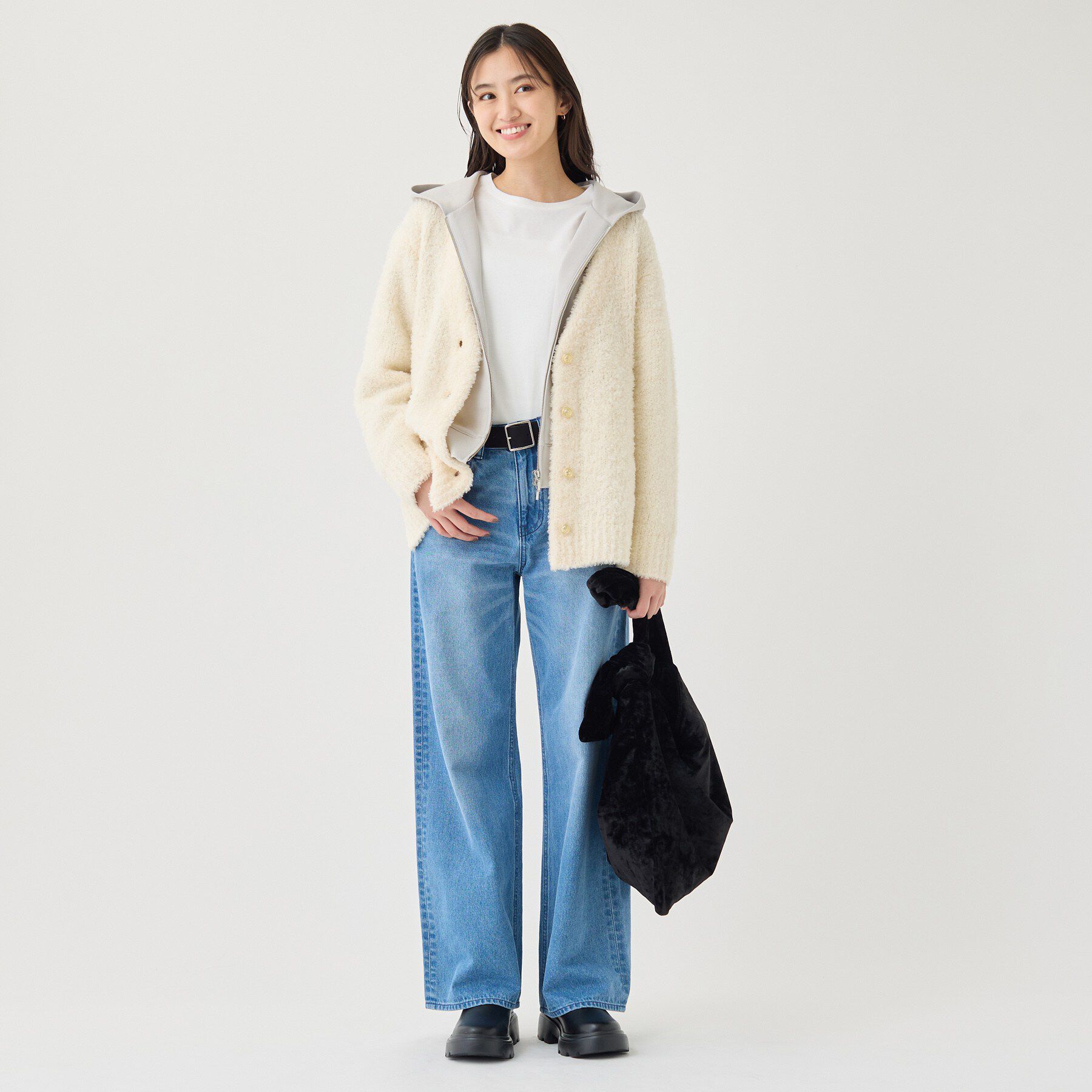 INDIVI「【品よく軽い！】メリノフェザー Vネックニットカーディガン」|カーディガン|
