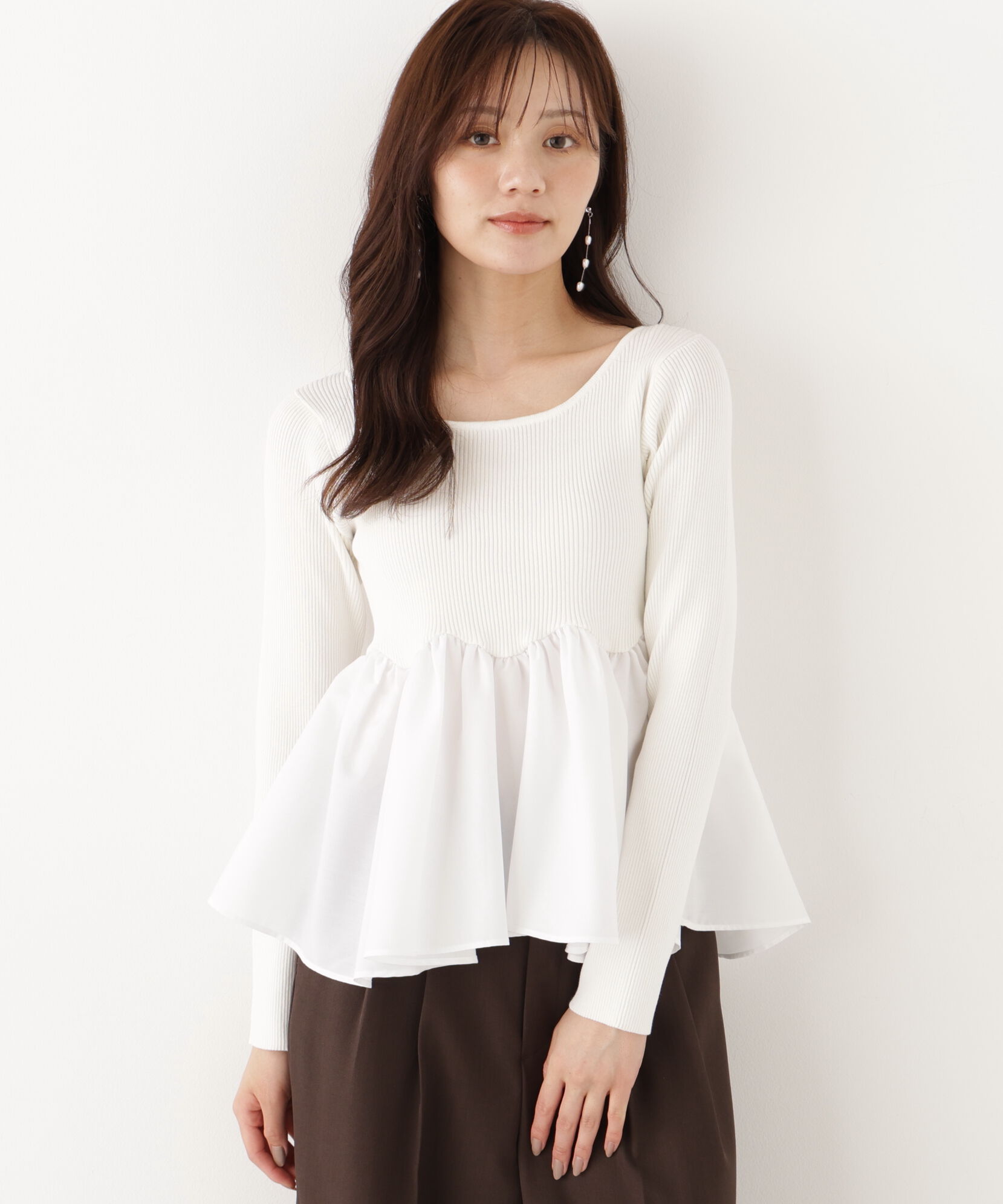  「＜a/mie＞チューリップペプラムヘムニット 26AW」|ニット・セーター|