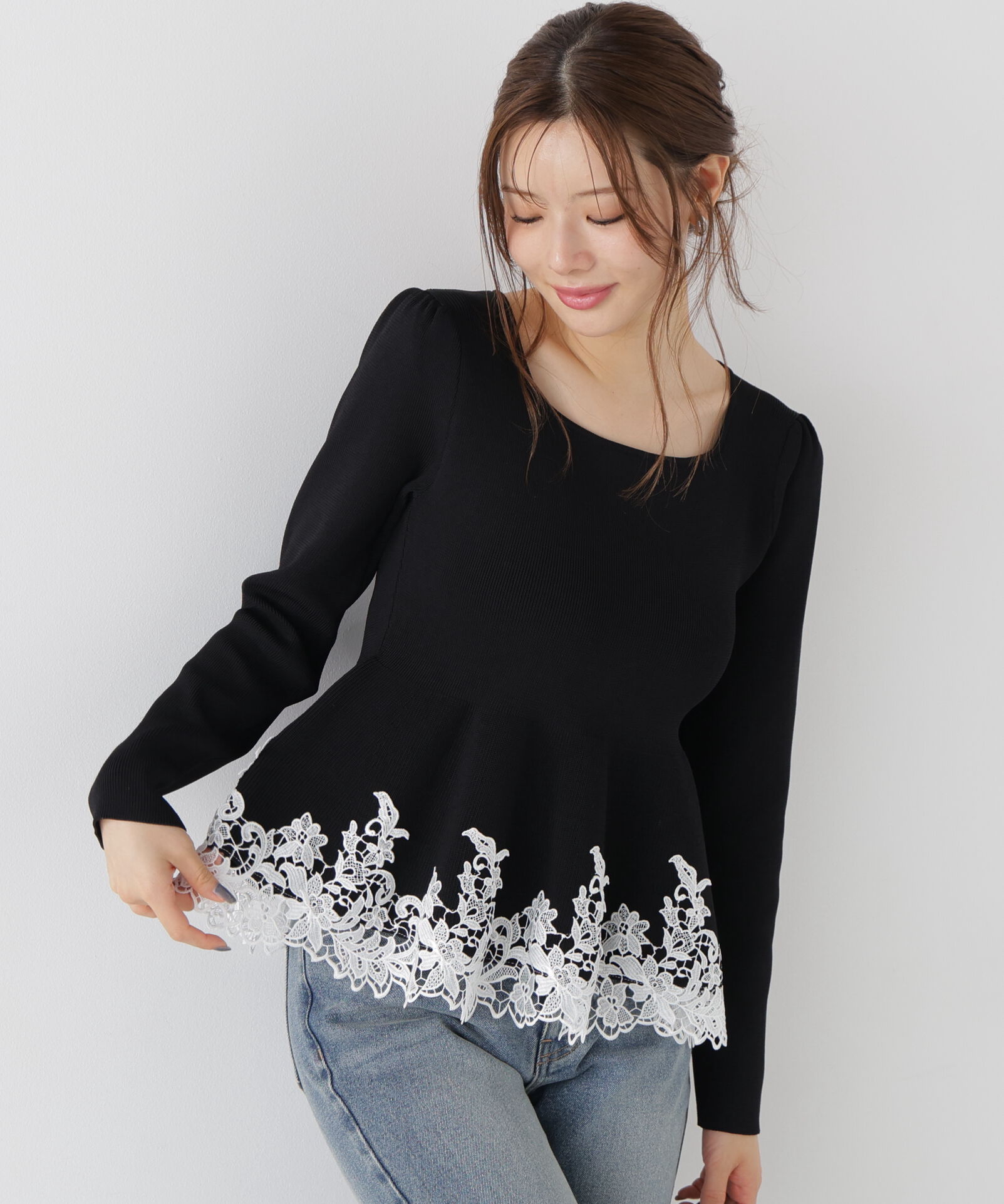 PROPORTION BODY DRESSING「<加藤栞さん着用><一部追加生産予約>ﾚｰｽﾄﾘﾑﾍﾟﾌﾟﾗﾑﾆｯﾄ 26AW」|ニット・セーター|