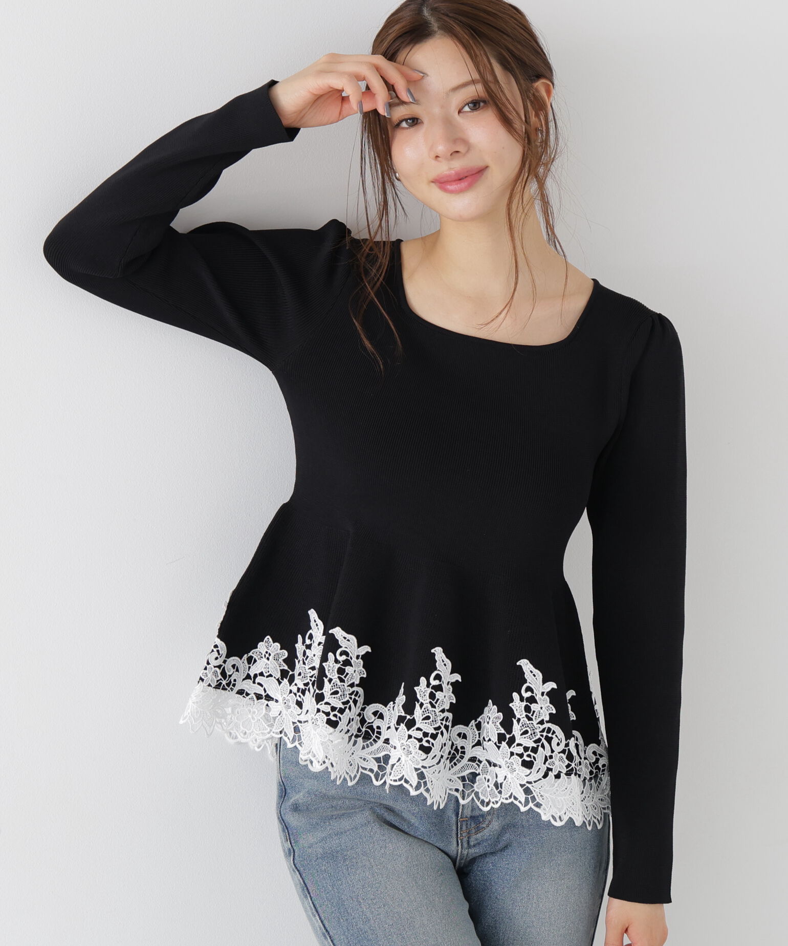 PROPORTION BODY DRESSING「<加藤栞さん着用><一部追加生産予約>ﾚｰｽﾄﾘﾑﾍﾟﾌﾟﾗﾑﾆｯﾄ 26AW」|ニット・セーター|