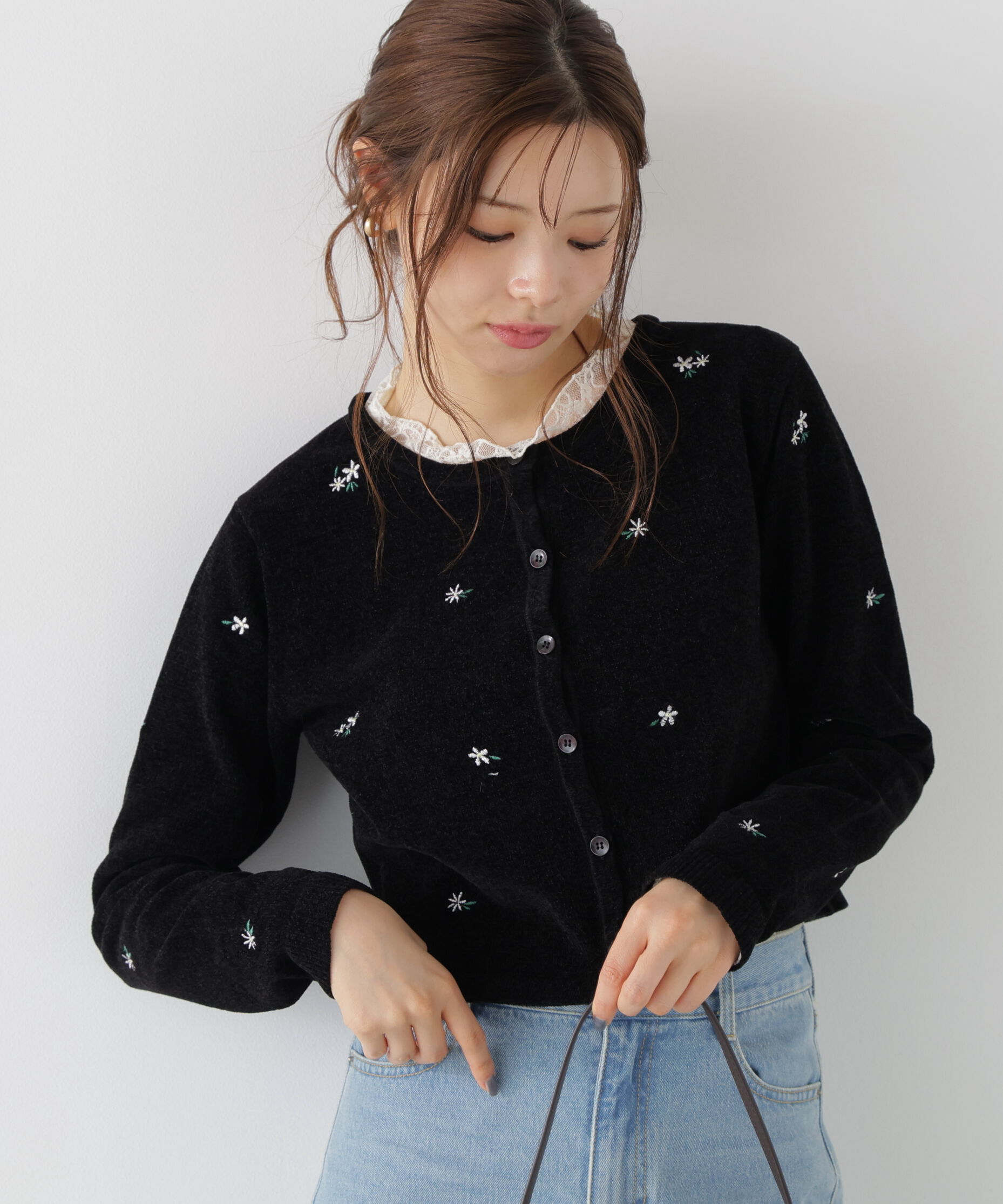 PROPORTION BODY DRESSING「＜a/mie＞エンブロイダリーモールカーディガン 26AW」|カーディガン|ブラック