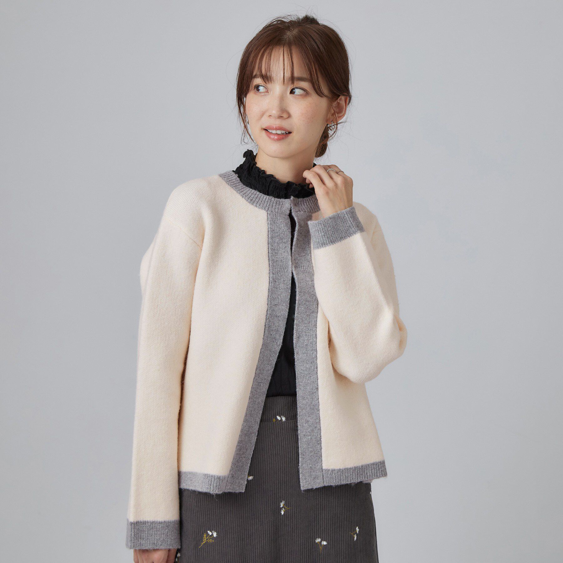 SHOO･LA･RUE「【洗濯機可/S-LL】ジャケット感覚で着られる バイカラーニットカーディガン」|カーディガン|