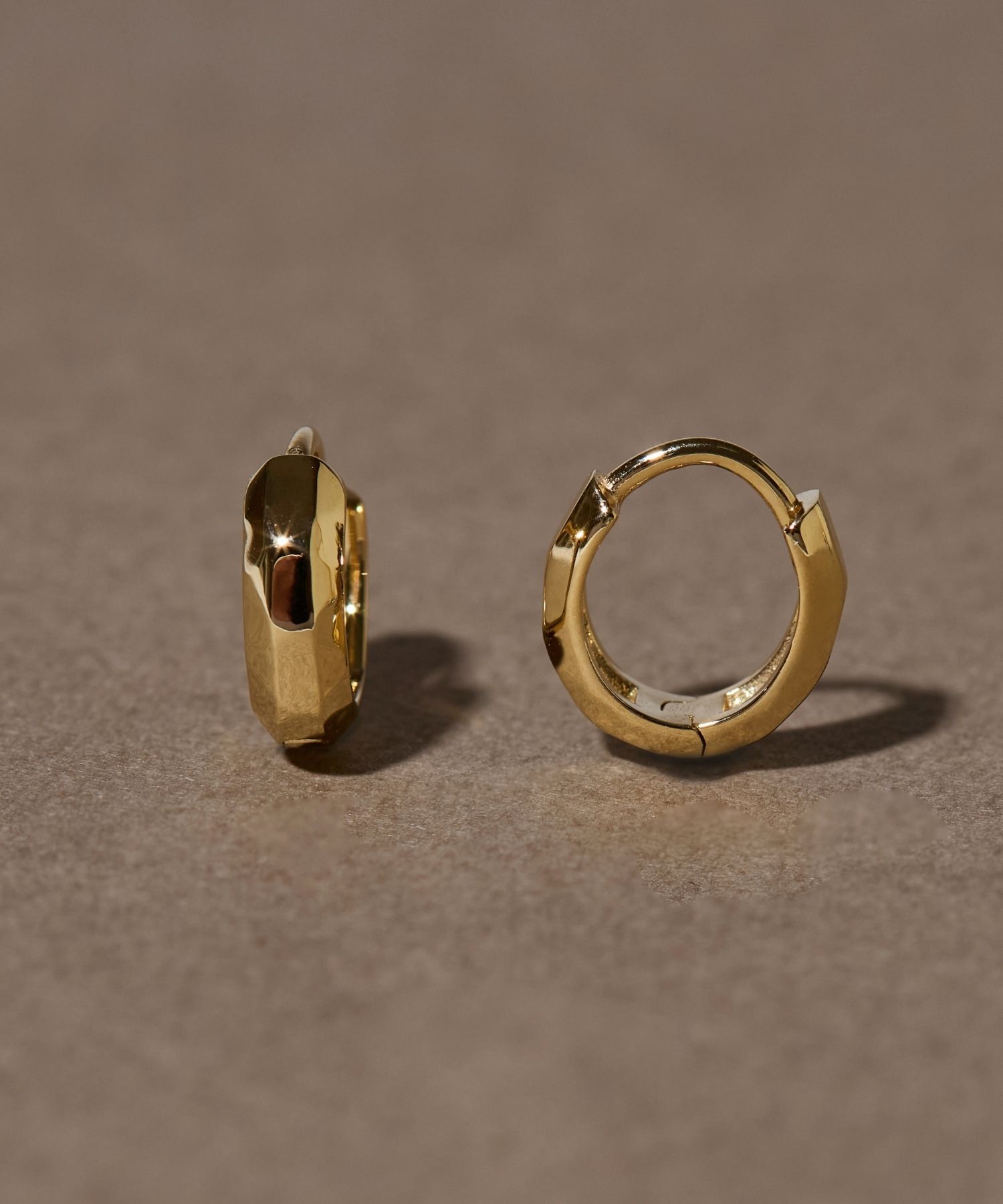 JUPITER「【SV】ミニマルフープピアス/ニッケルフリー/金属アレルギー対応　ゴールド」|ピアス|