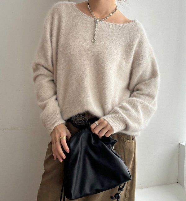  「【ふんわり柔らかな肌触り】ファーカシミヤボートネックプルオーバー」|ニット・セーター|ホワイト