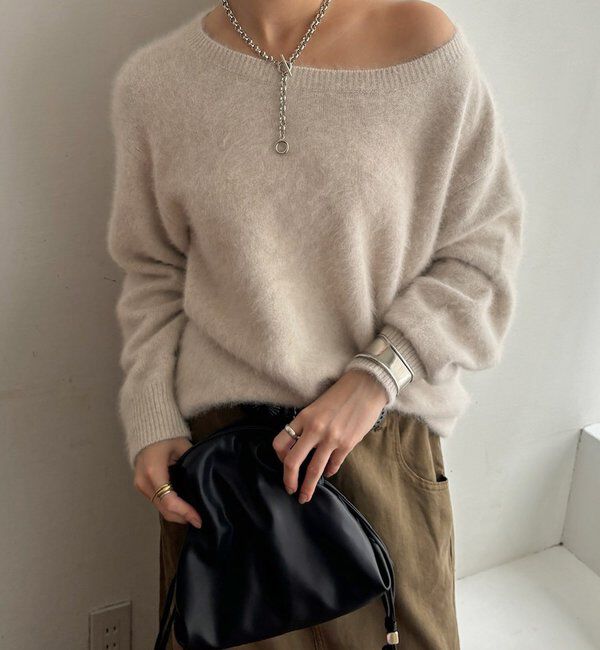 「【ふんわり柔らかな肌触り】ファーカシミヤボートネックプルオーバー」|ニット・セーター|
