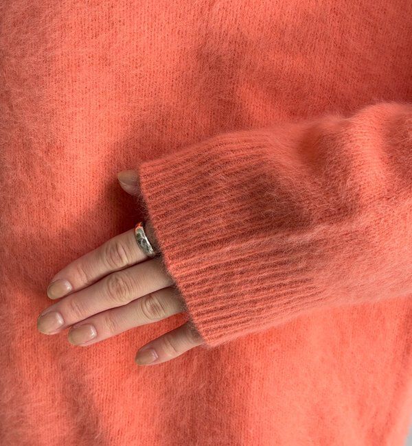  「【ふんわり柔らかな肌触り】ファーカシミヤボートネックプルオーバー」|ニット・セーター|