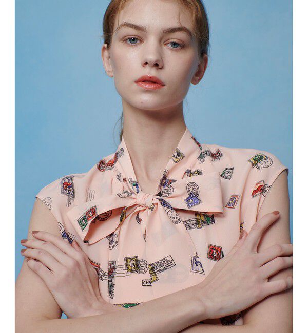 LOULOU WILLOUGHBY「WEB 一部店舗限定【LOULOU WILLOUGHBY】レタープリントリボンブラウス」|シャツ・ブラウス|