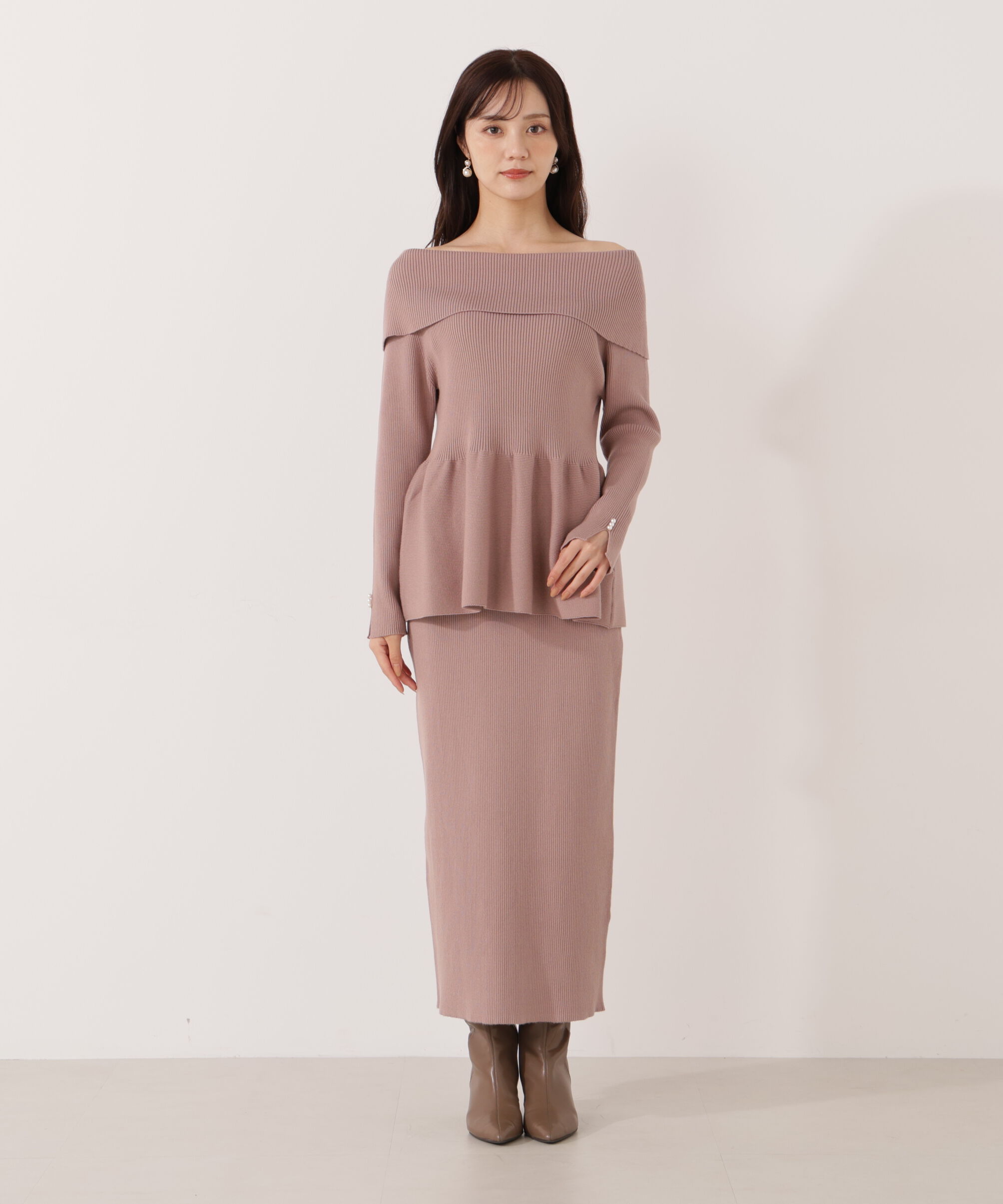 PROPORTION BODY DRESSING「オフショルペプラムニットセット　25AW」|ワンピース|