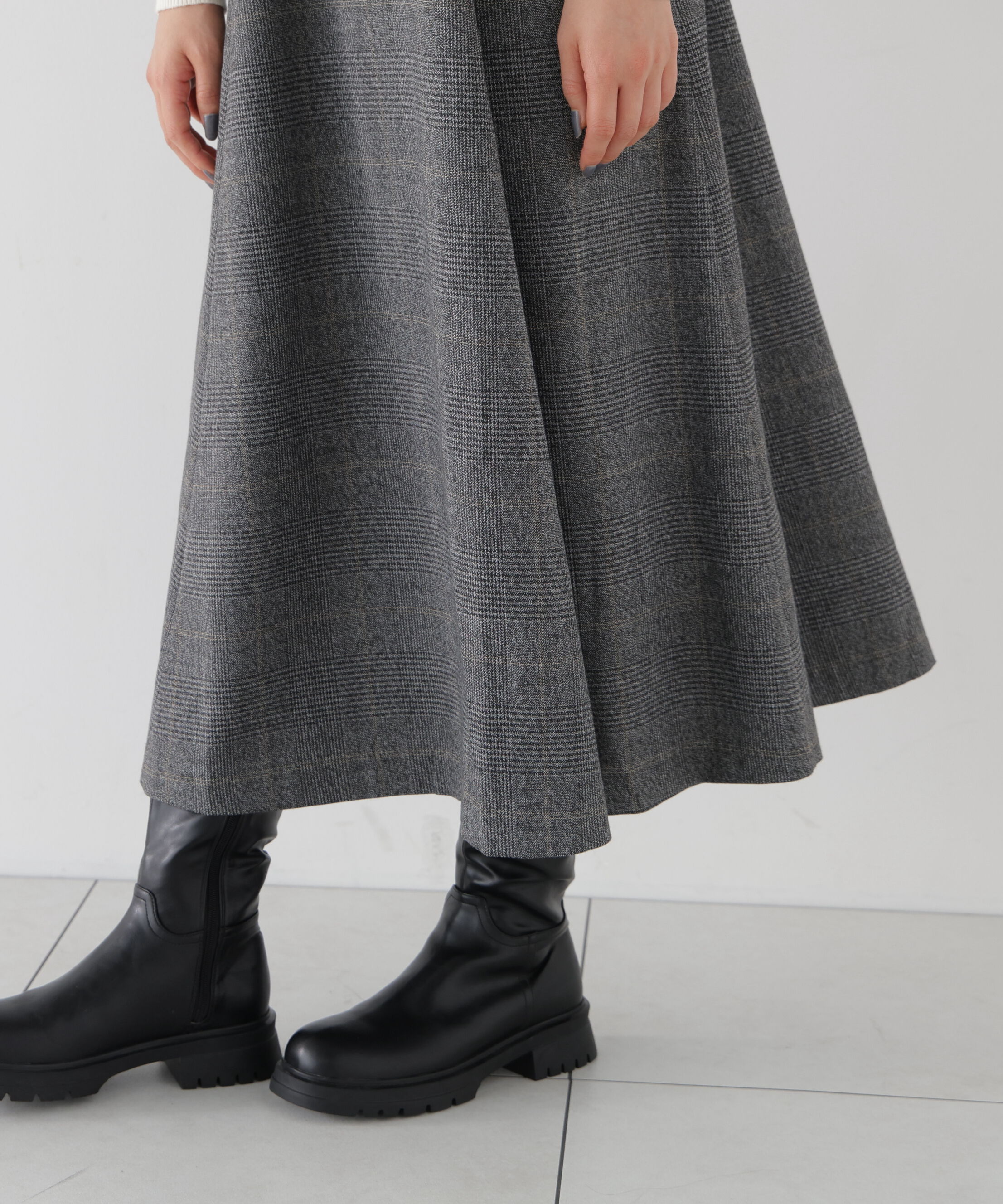 PROPORTION BODY DRESSING「＜加藤栞さん着用＞モチーフ刺繍キャミワンピース　26AW」|ワンピース|