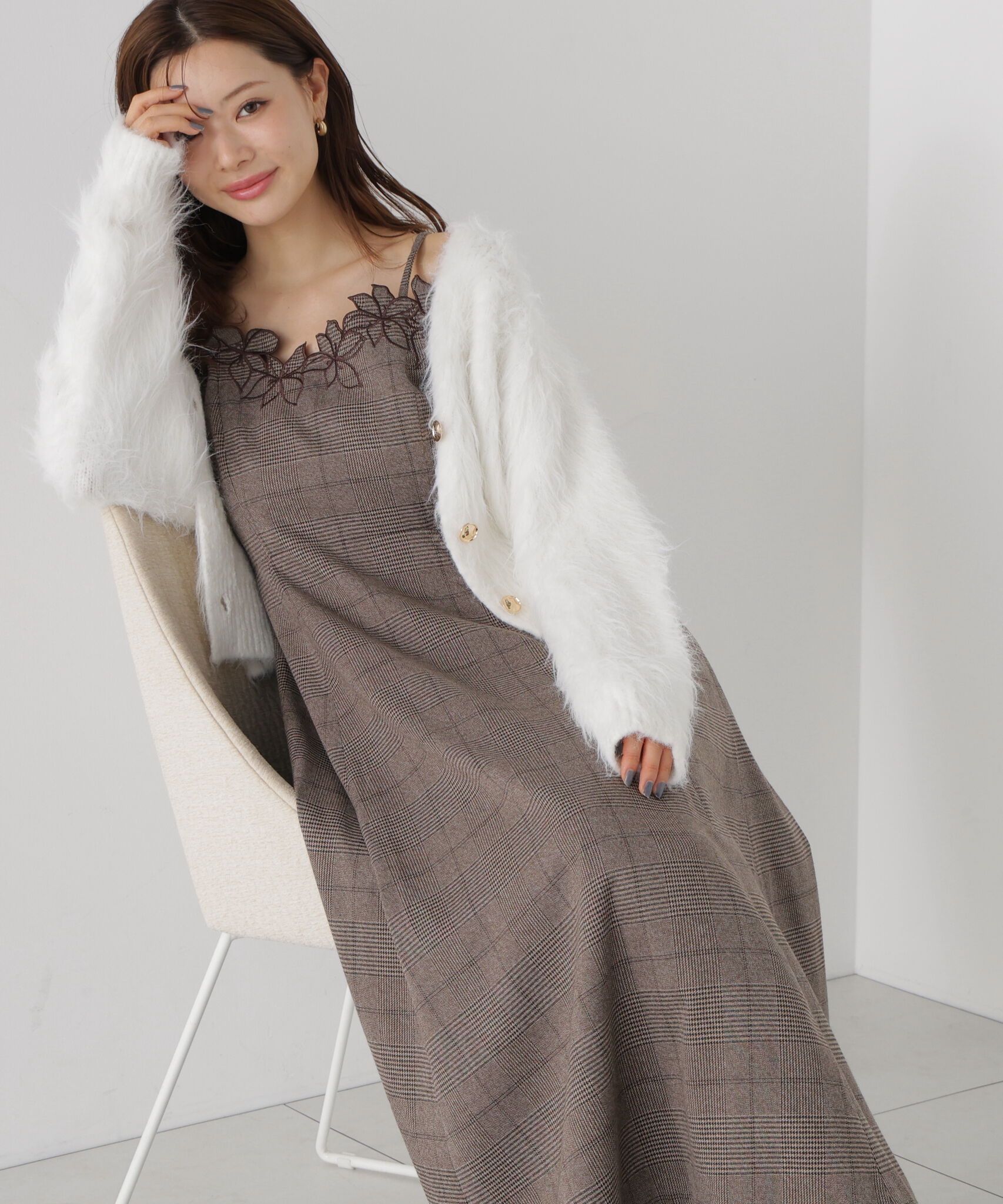 PROPORTION BODY DRESSING「＜加藤栞さん着用＞モチーフ刺繍キャミワンピース　26AW」|ワンピース|