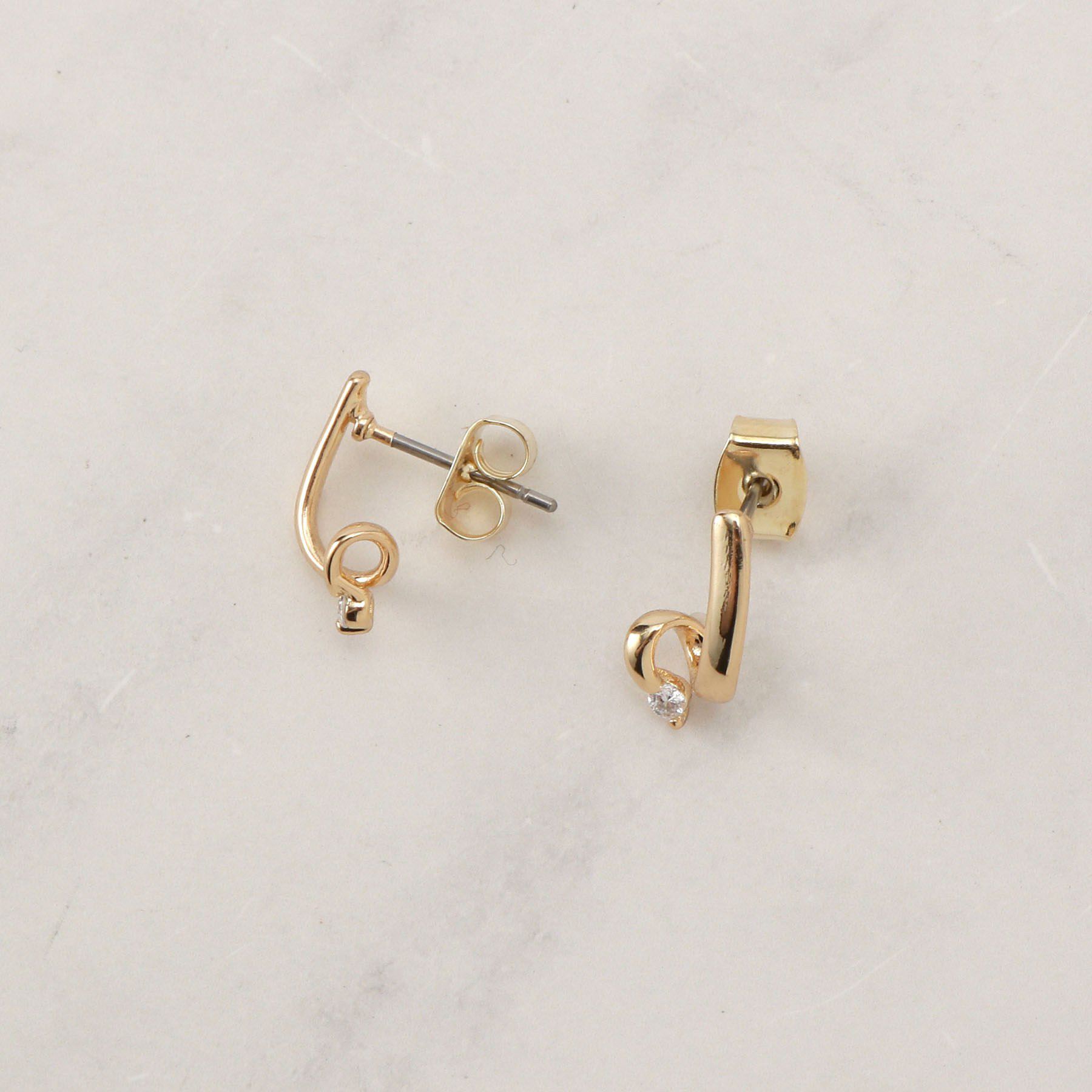 grove「ウェービーワンポイントビジューピアス」|ピアス|ゴールド(007)