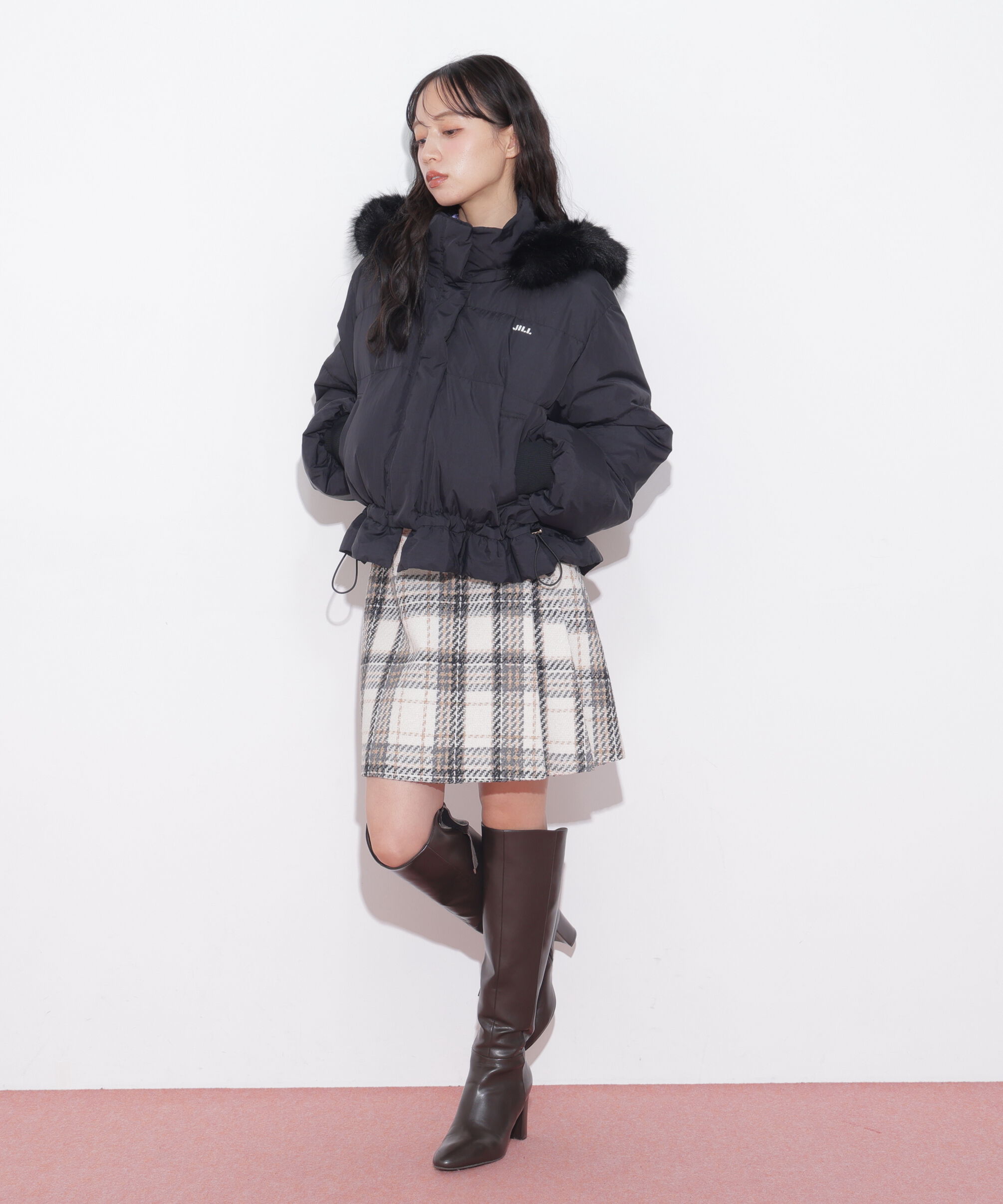  「フェイクファー付きペプラムショートダウン 26AW」|その他|