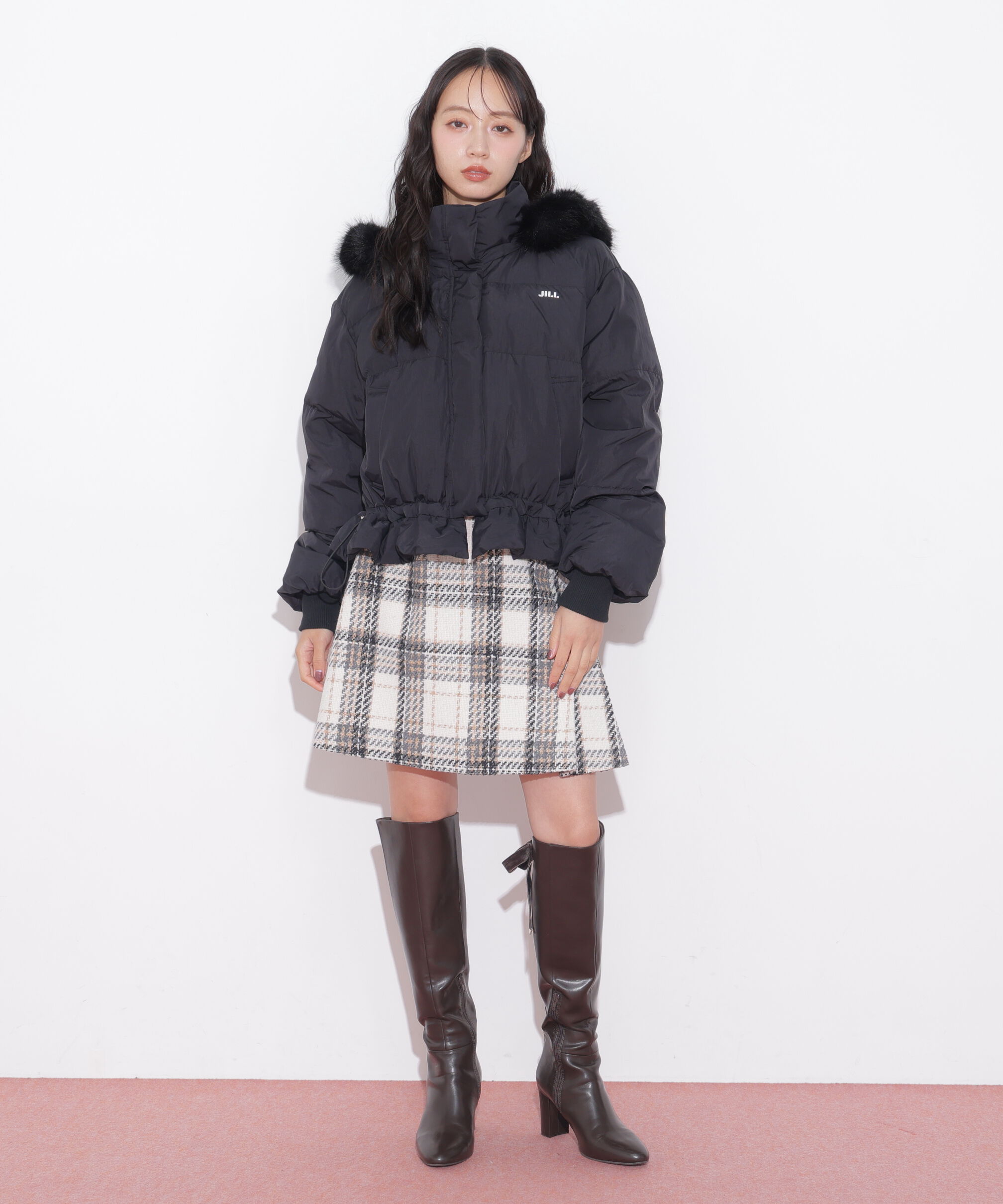  「フェイクファー付きペプラムショートダウン 26AW」|その他|