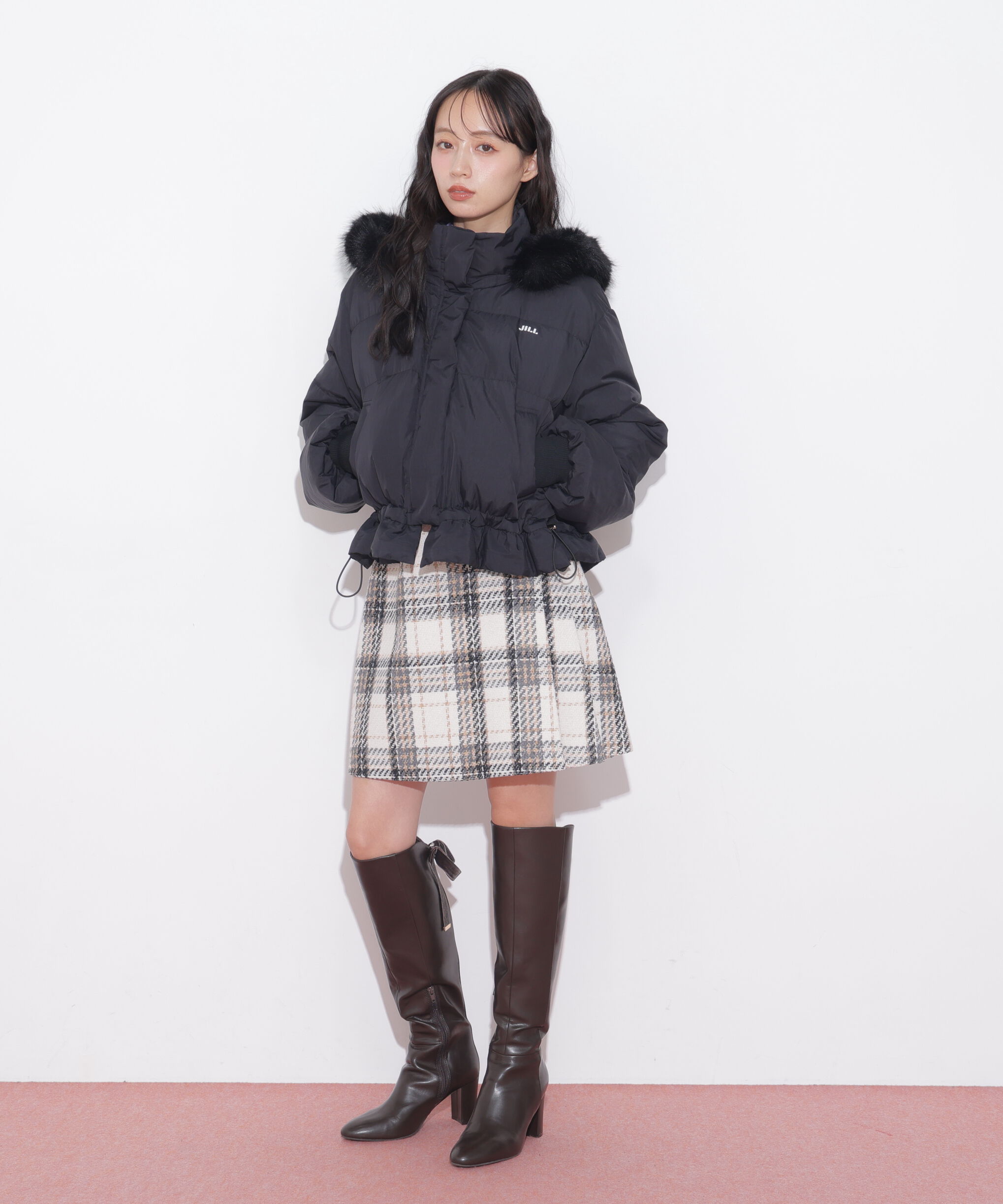  「フェイクファー付きペプラムショートダウン 26AW」|その他|