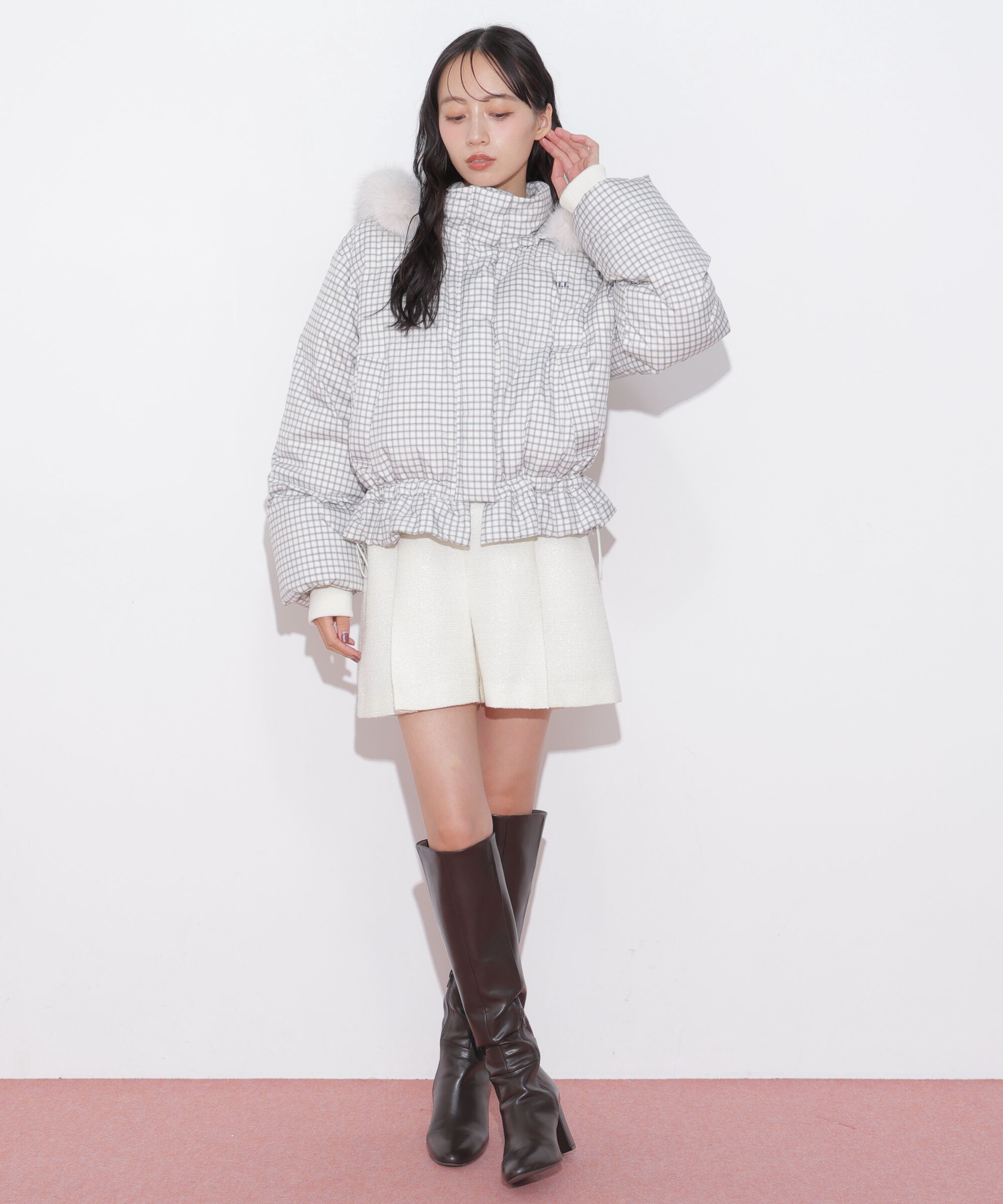  「フェイクファー付きペプラムショートダウン 26AW」|その他|