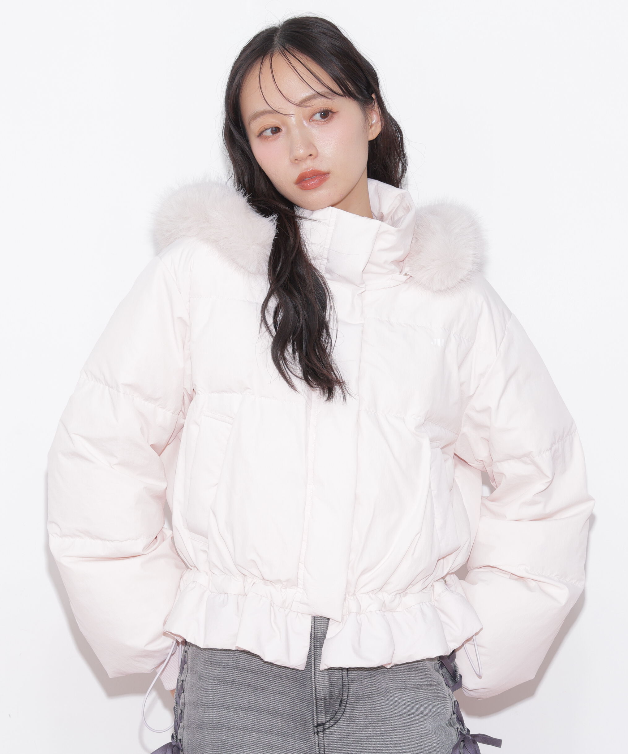  「フェイクファー付きペプラムショートダウン 26AW」|その他|