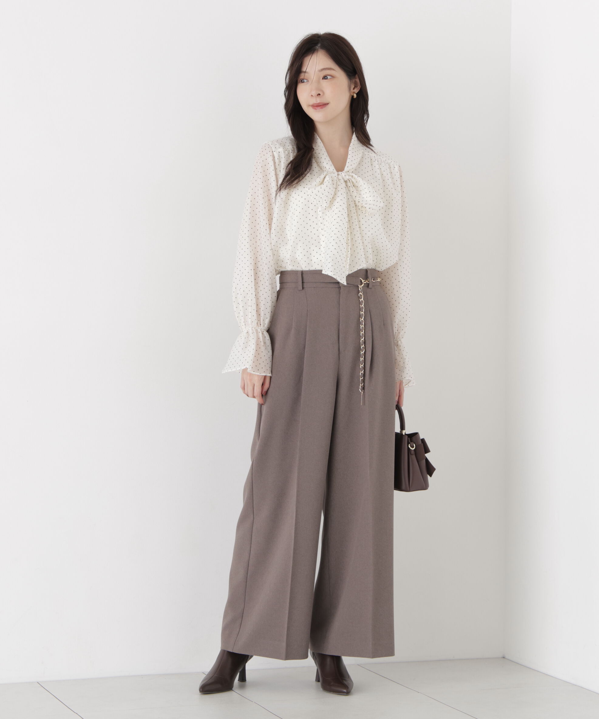 PROPORTION BODY DRESSING「＜加藤栞さん着用＞チェーンベルト付きワイドパンツ」|その他|