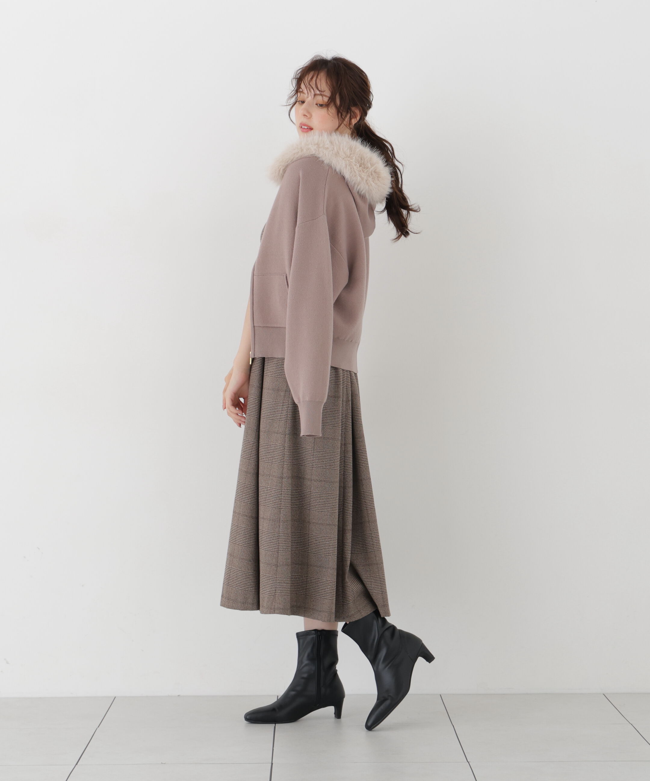PROPORTION BODY DRESSING「フェイクファー付きニットパーカー 26AW」|ニット・セーター|