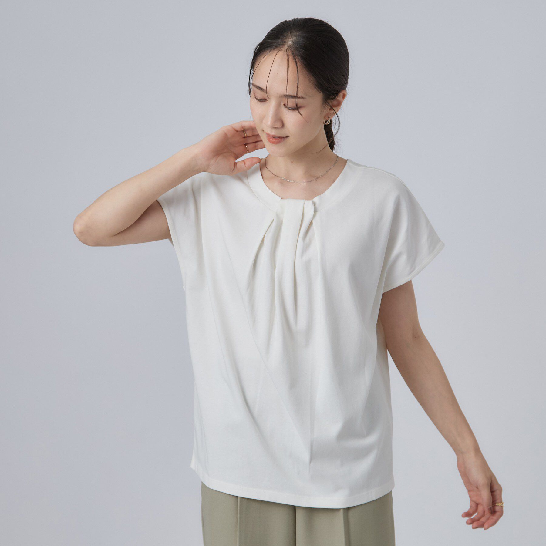 SHOO･LA･RUE「【前後2WAY/S-LL/洗濯機可】楽に着られて好印象 やわらかトップス」|Tシャツ・カットソー|
