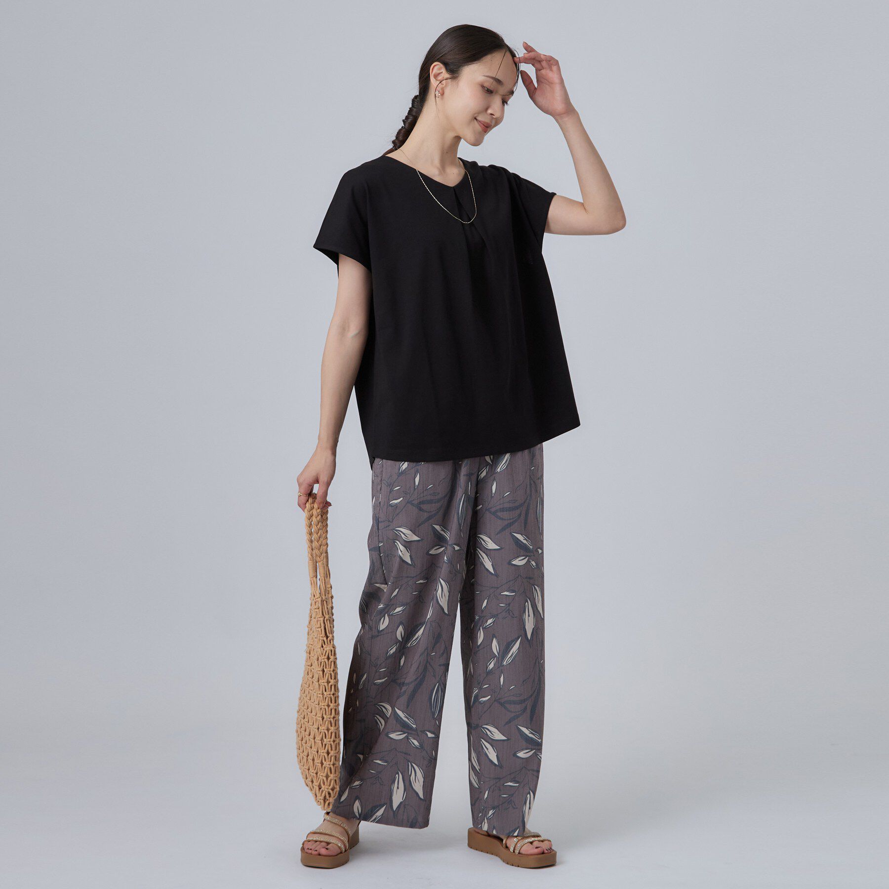 SHOO･LA･RUE「【前後2WAY/S-LL/洗濯機可】楽に着られて好印象 やわらかトップス」|Tシャツ・カットソー|