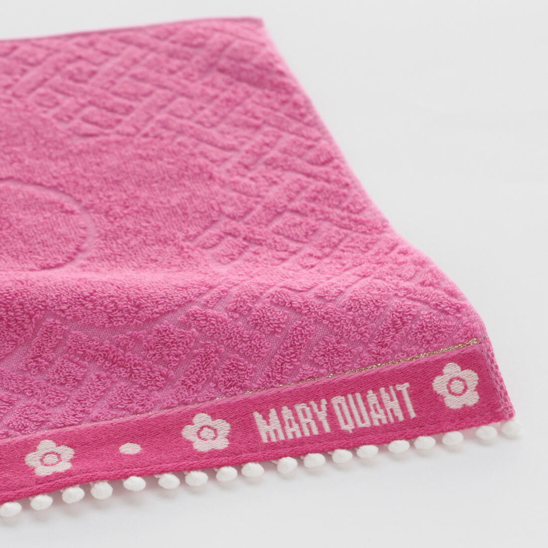 MARY QUANT「MARY QUANT タオルハンカチ＜ドットレース＞」|ハンカチ|