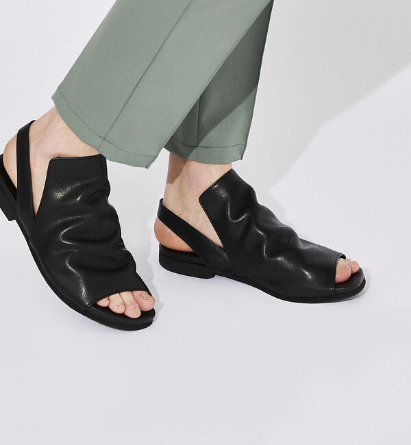 alfredoBANNISTER「【WRAP SHOES】ドレープ バックストラップ サンダル」|サンダル|ブラック