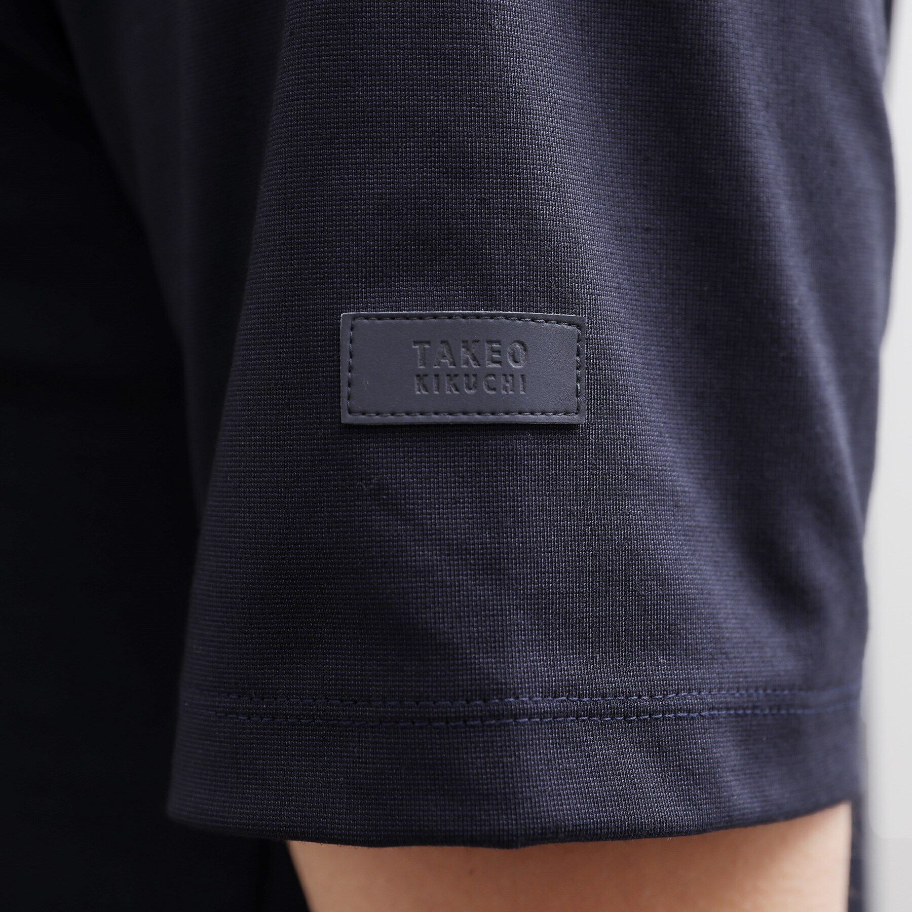 TAKEO KIKUCHI「テーラードジャージ Vネック」|Tシャツ・カットソー|