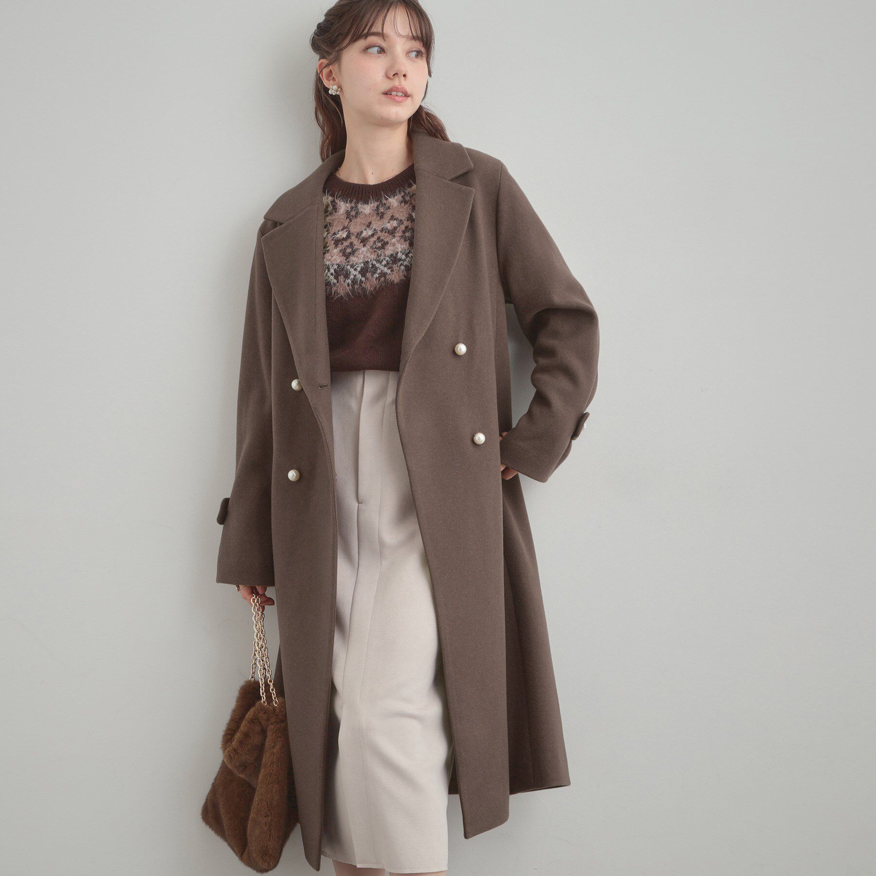 Couture broach「【大人上品・ベルト付き】パール調釦チェスターコート」|チェスターコート|