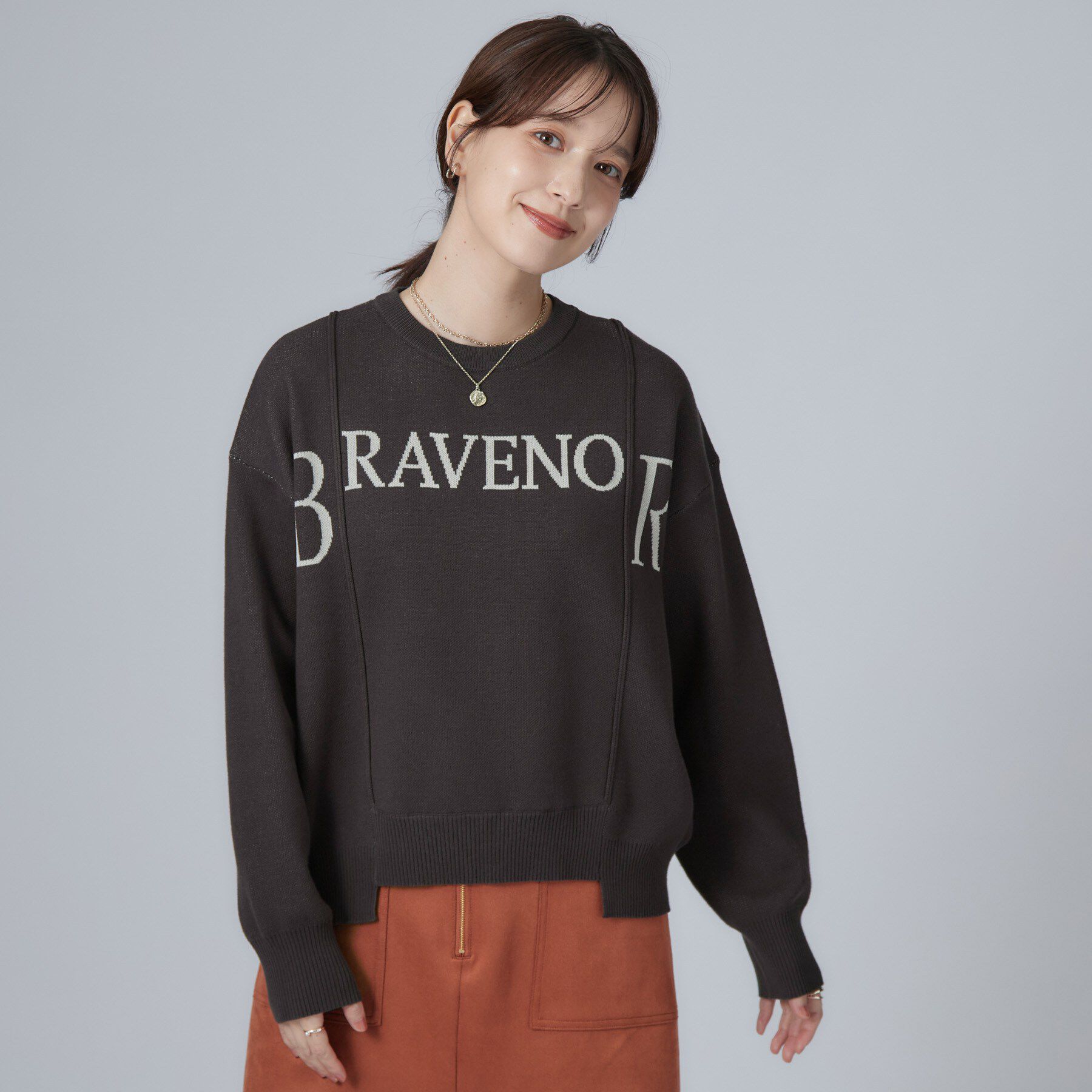SHOO･LA･RUE「【洗濯機可/S-LL】周りと差がつく リメイク風ロゴニット」|ニット・セーター|