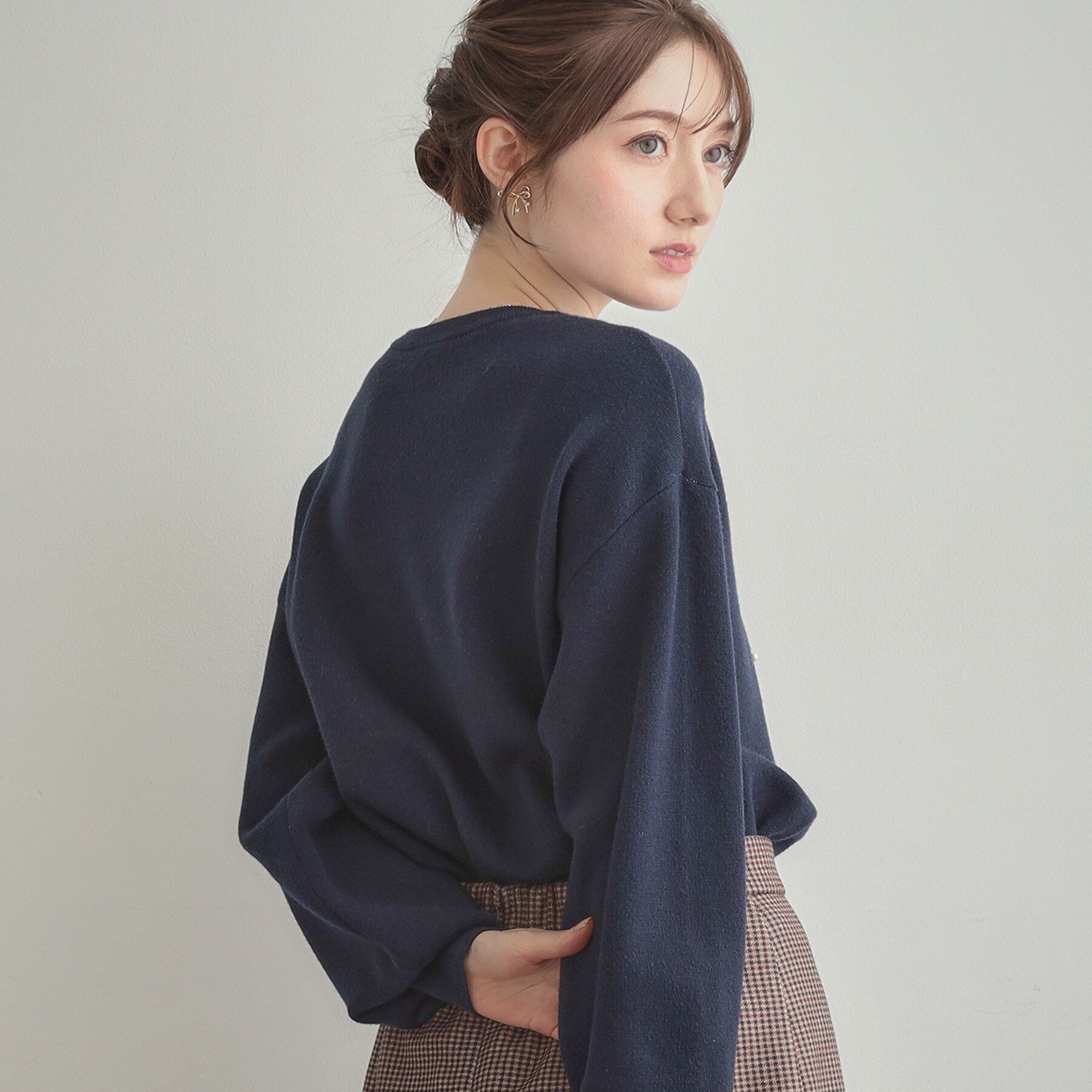 Couture broach「【パール調・ビジューデザイン】華やかロゴニット」|ニット・セーター|